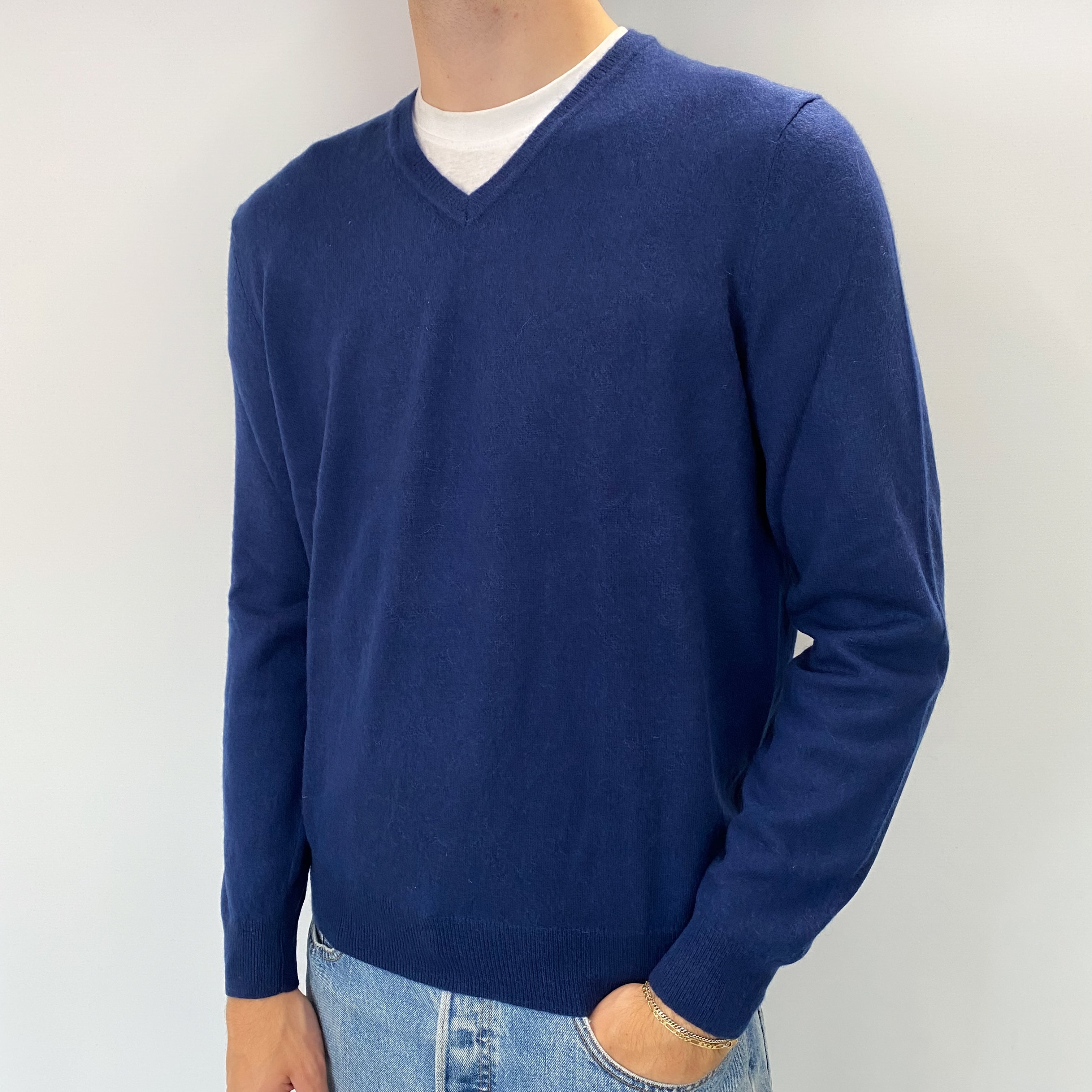 Men's French Navy Cashmere V Neck Jumper Large