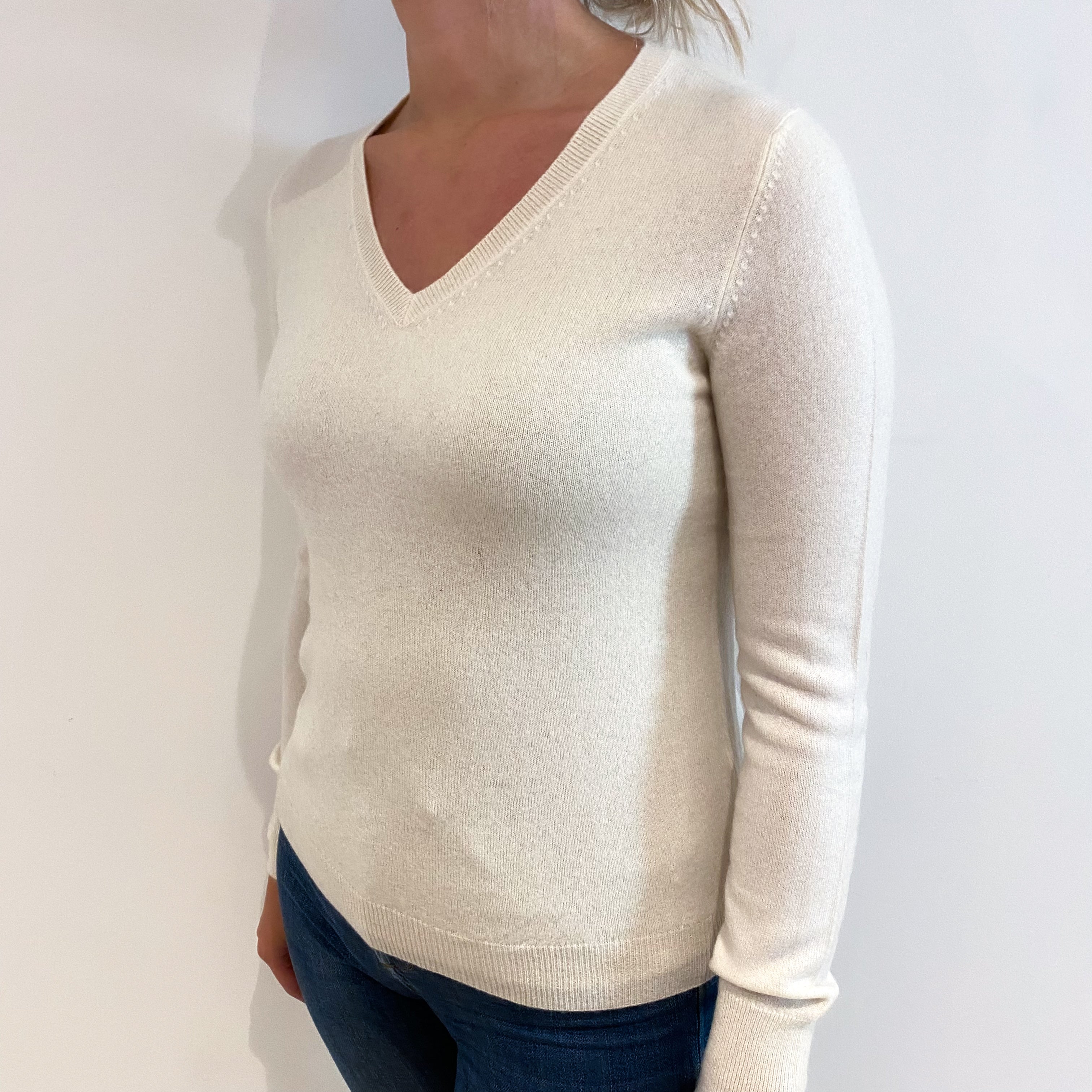 Vanilla Cream Cashmere V Neck Jumper Small