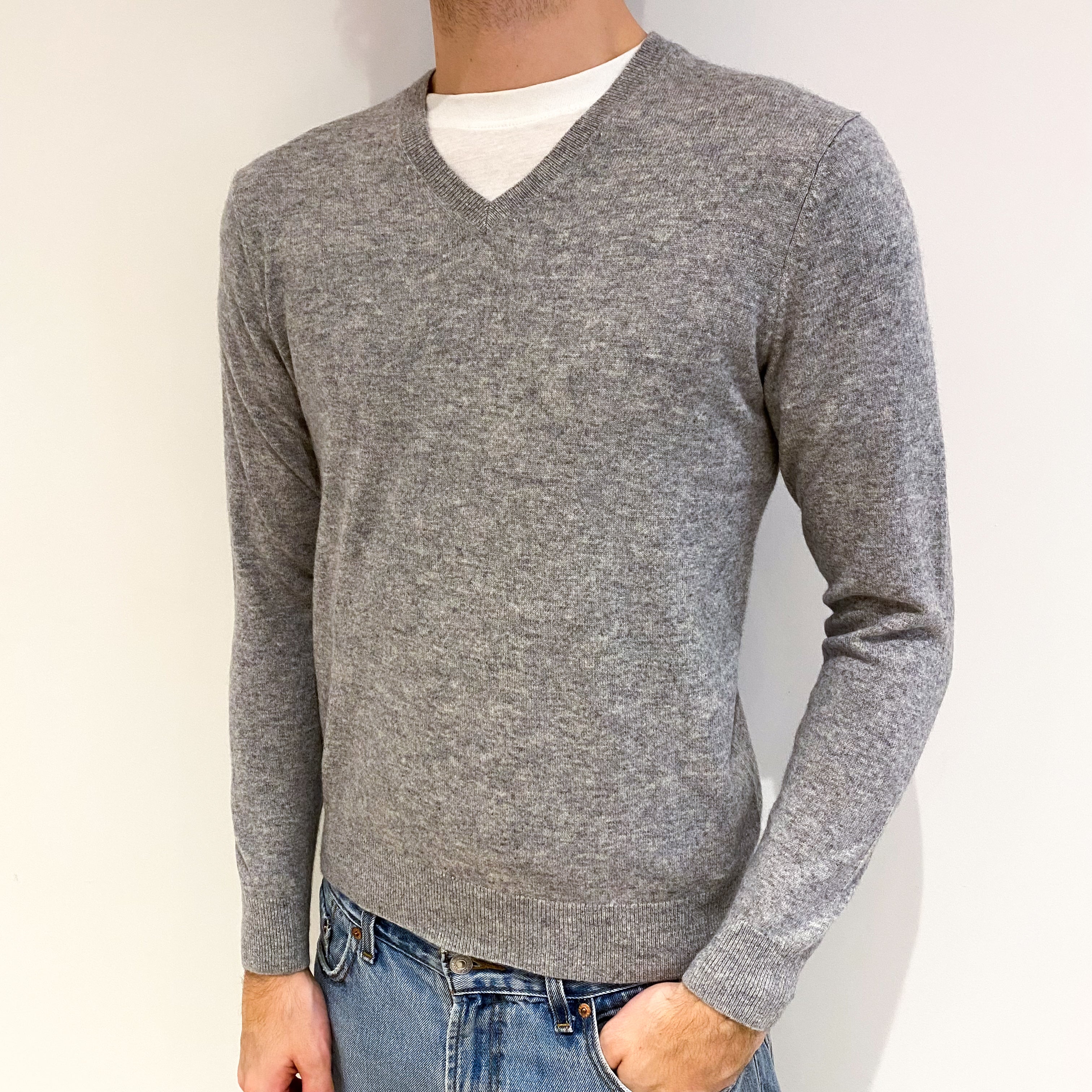 Men's Ash Grey Cashmere V Neck Jumper Medium