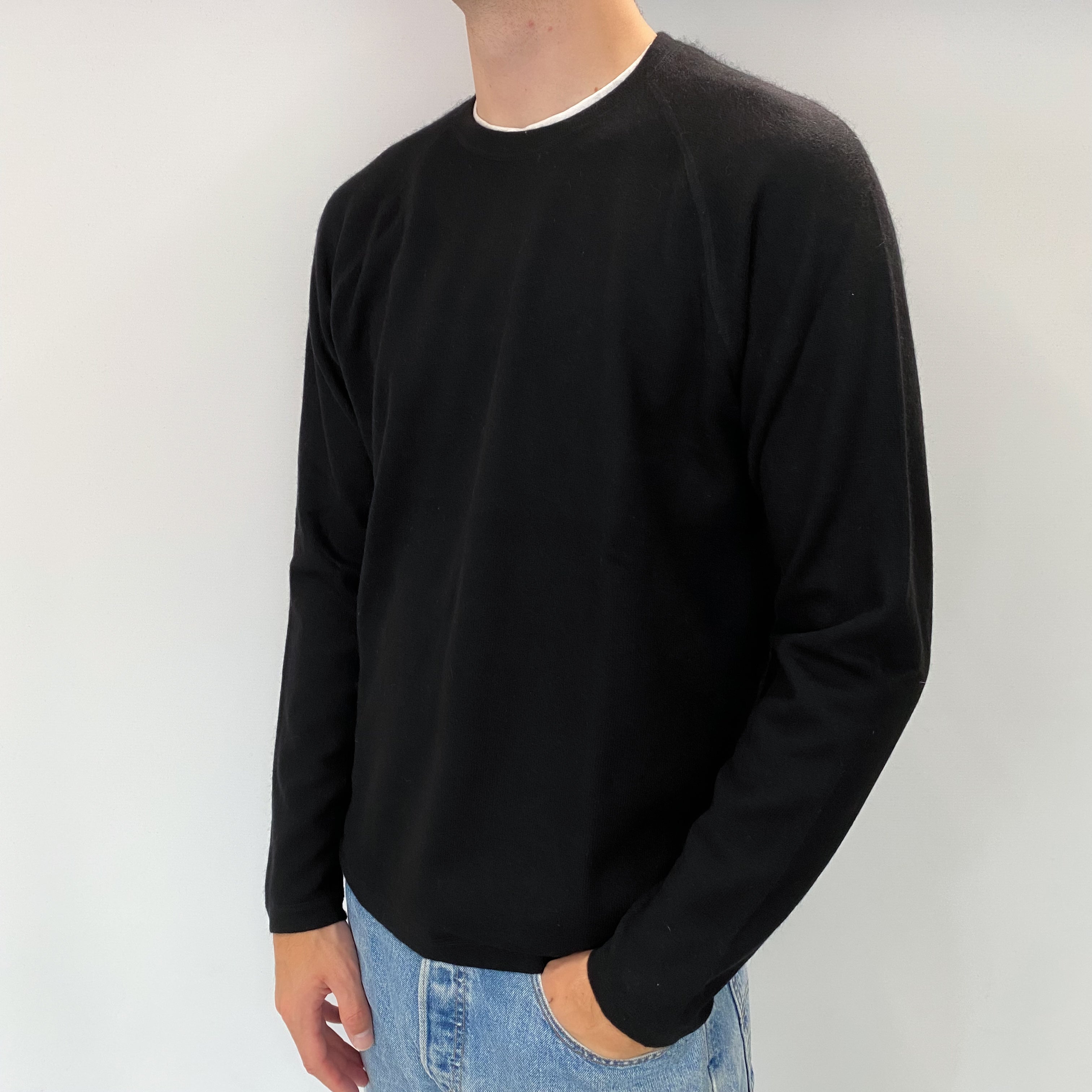 Men's Black Cashmere Crew Neck Jumper Large
