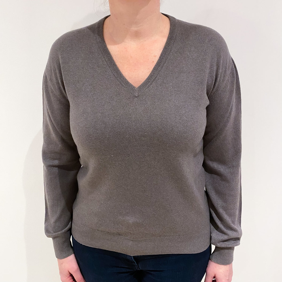 Loro Piana Mocha Grey Cashmere V Neck Jumper Large