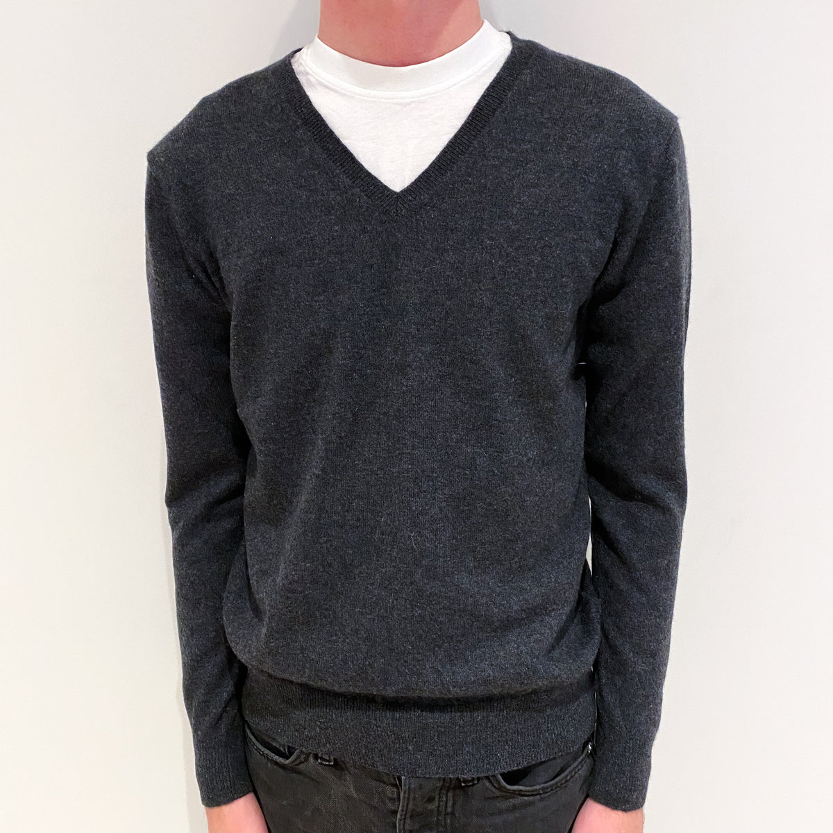 Men's Charcoal Grey Cashmere V-Neck Jumper Small