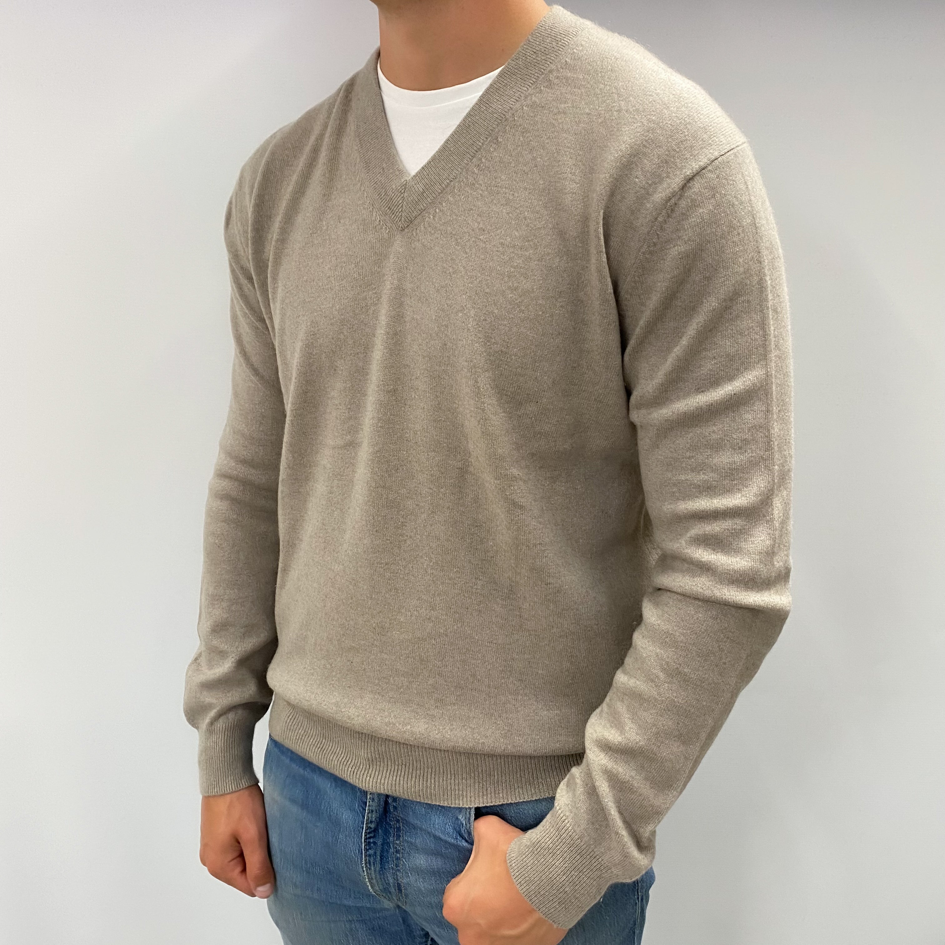 Men's Fawn Beige Cashmere V Neck Jumper XL