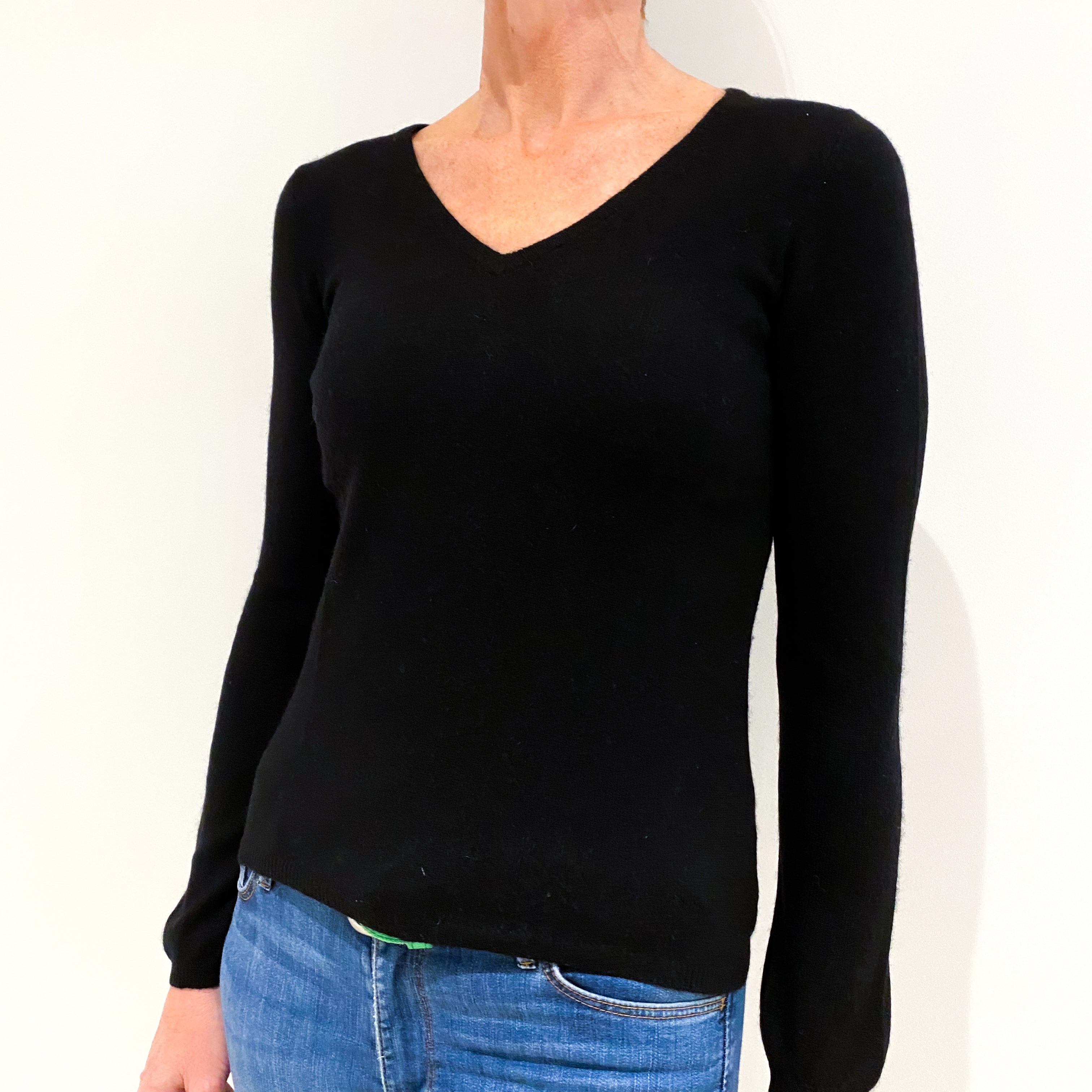 Black Cashmere V-Neck Jumper Small