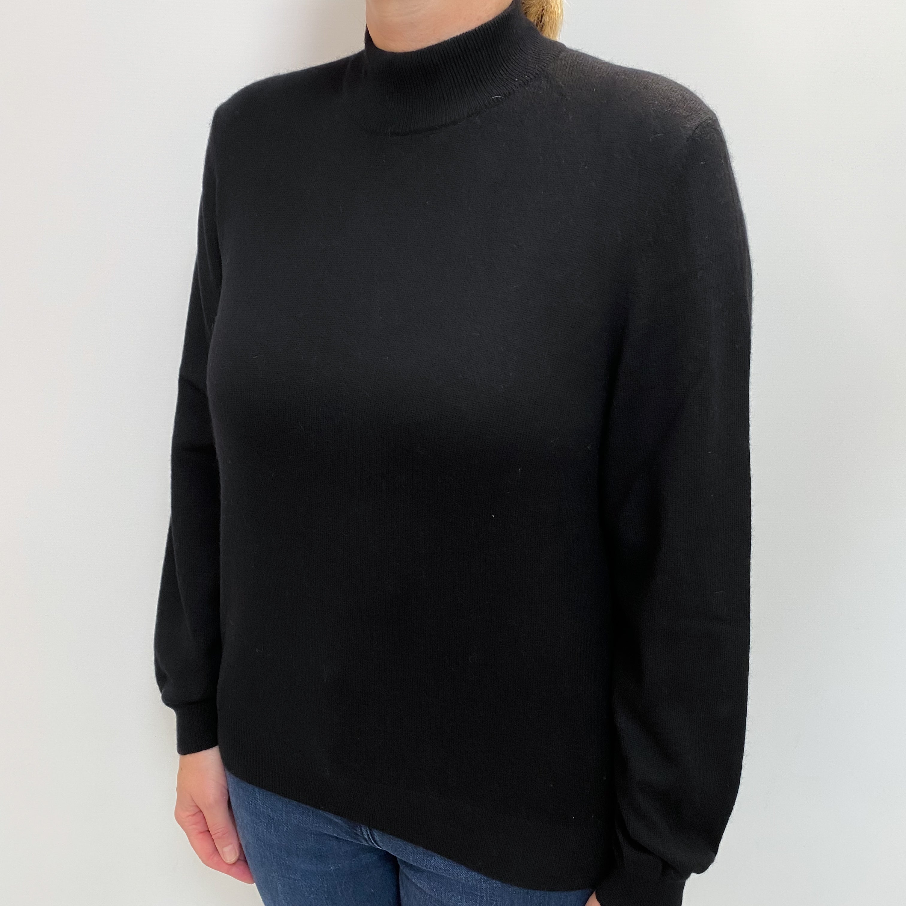 Black Cashmere Turtle Neck Jumper Large