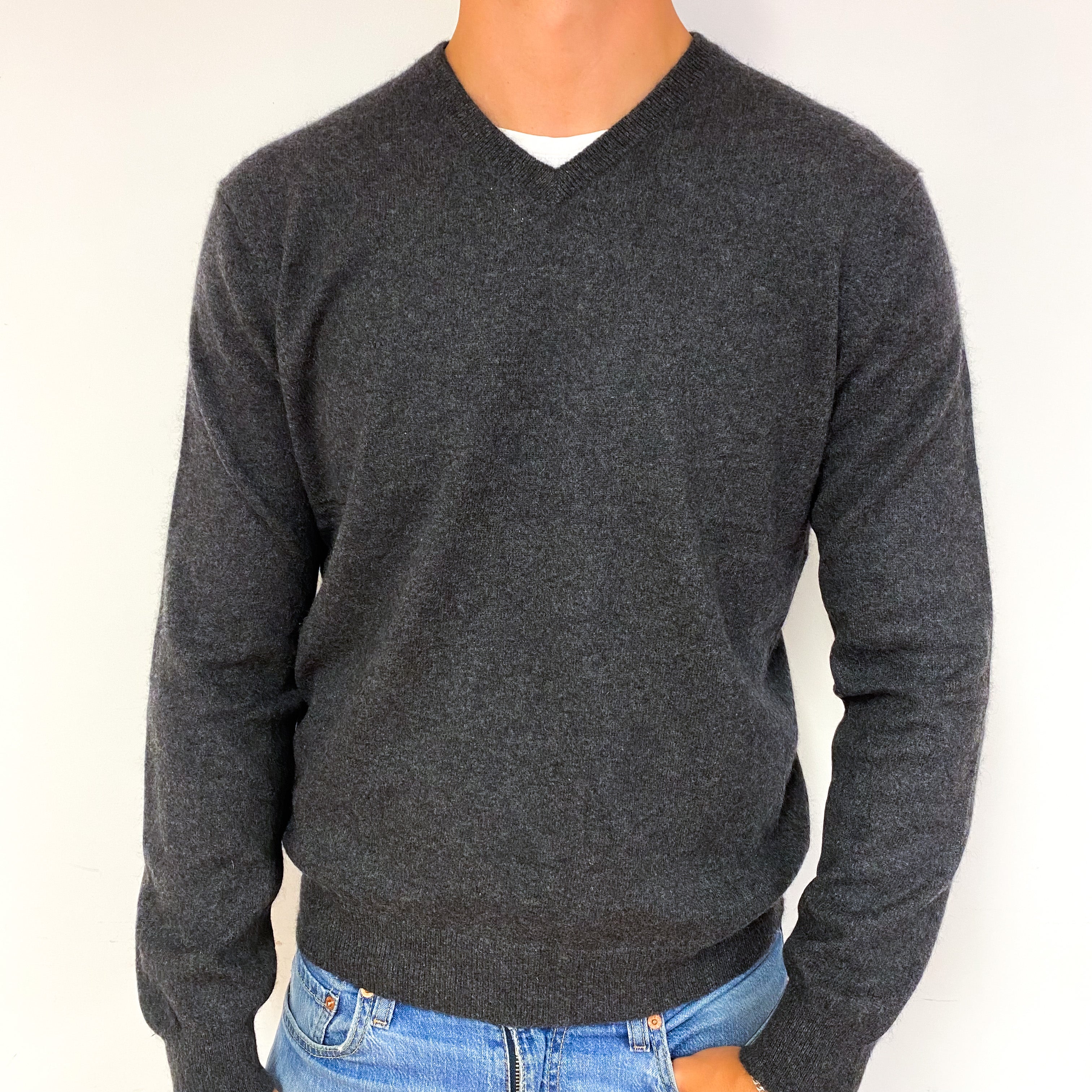 Men's Charcoal Grey Cashmere V-Neck Jumper Extra Large
