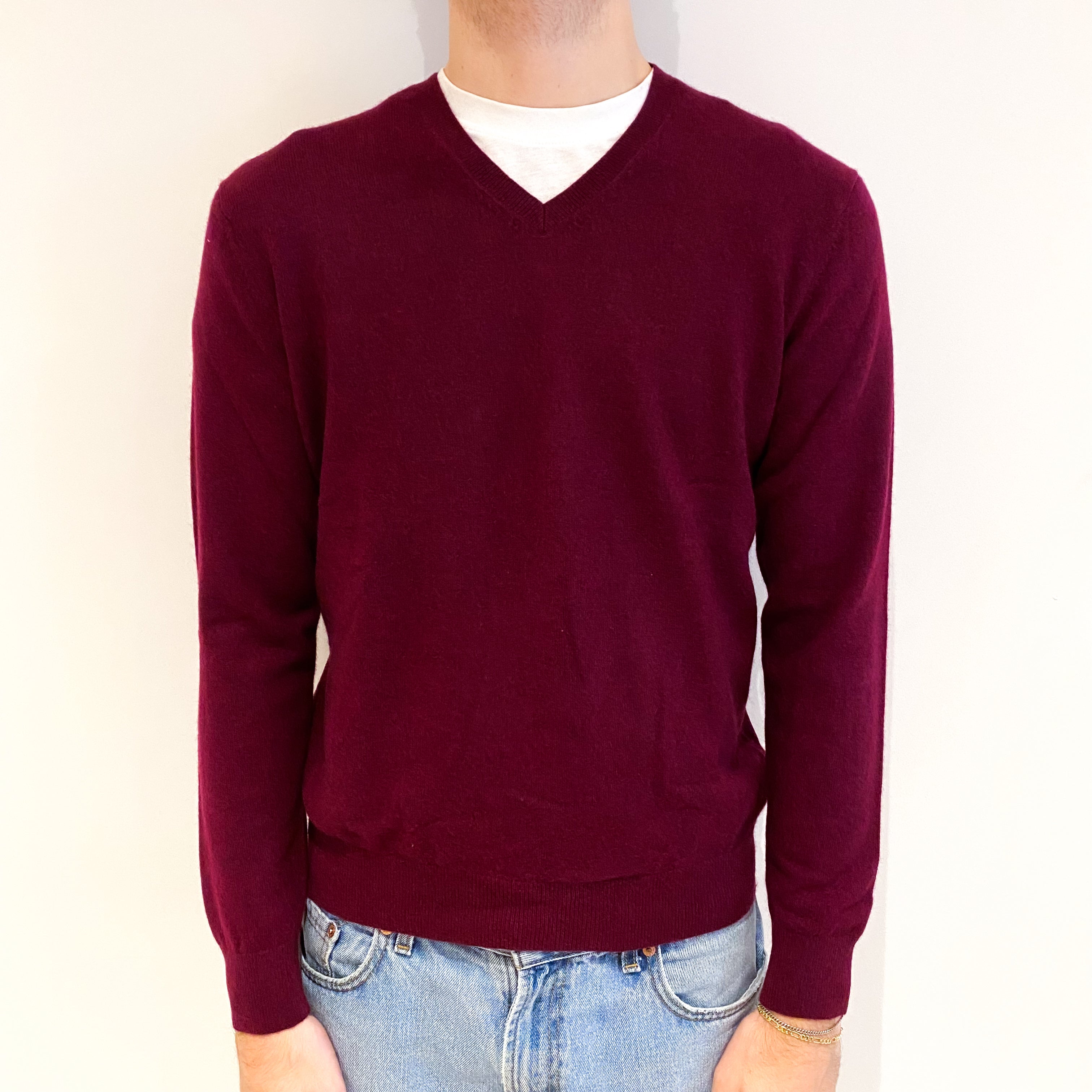 Men's Mulberry Red Cashmere V Neck Jumper Medium