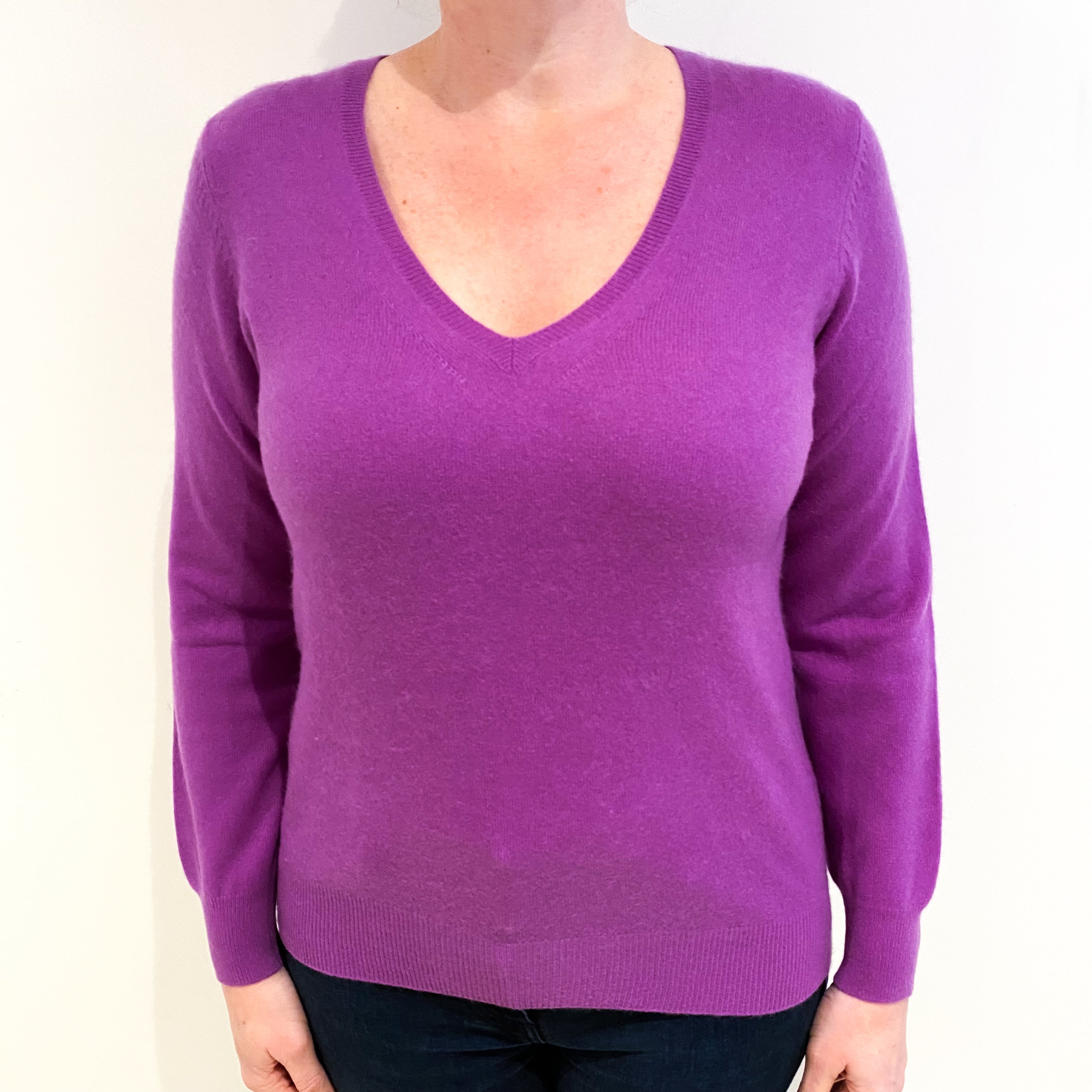 Loganberry Purple Cashmere V Neck Jumper Large