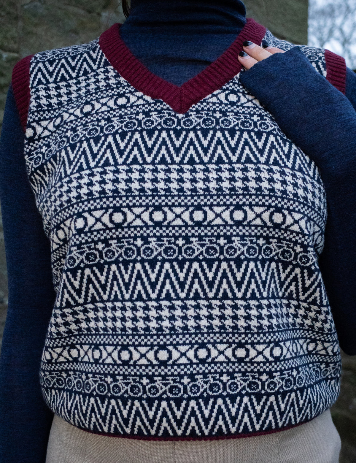 NFR Navy Oatmeal and Claret Fair Isle Tank Top Small
