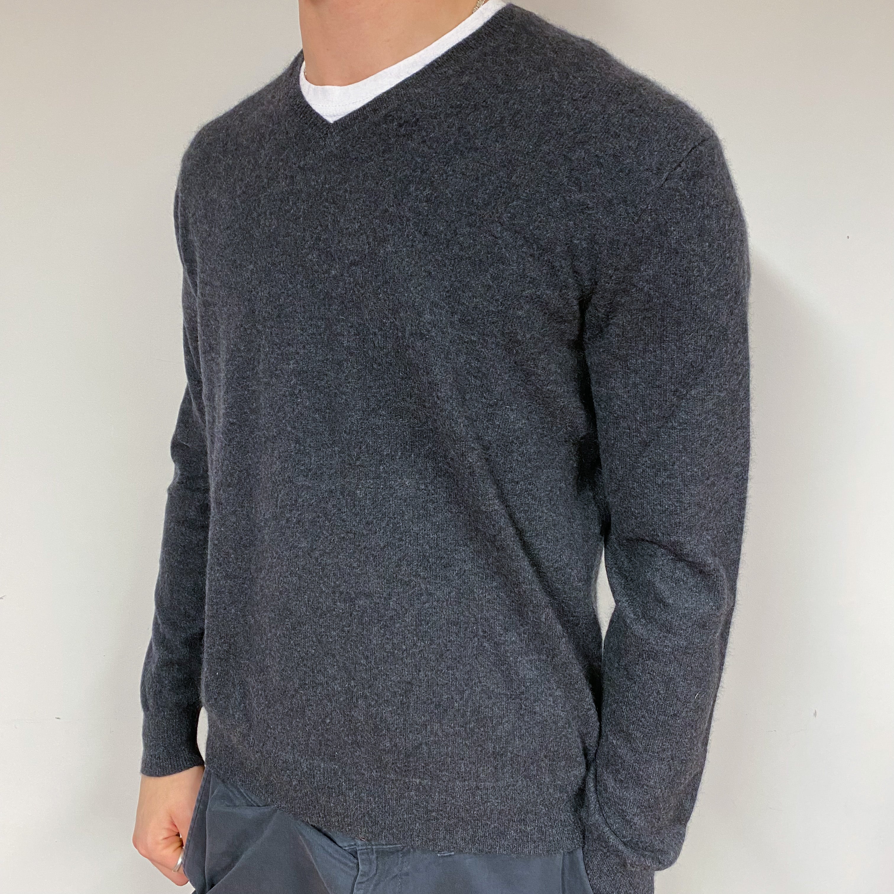 Men's Charcoal Cashmere V-Neck Jumper Large