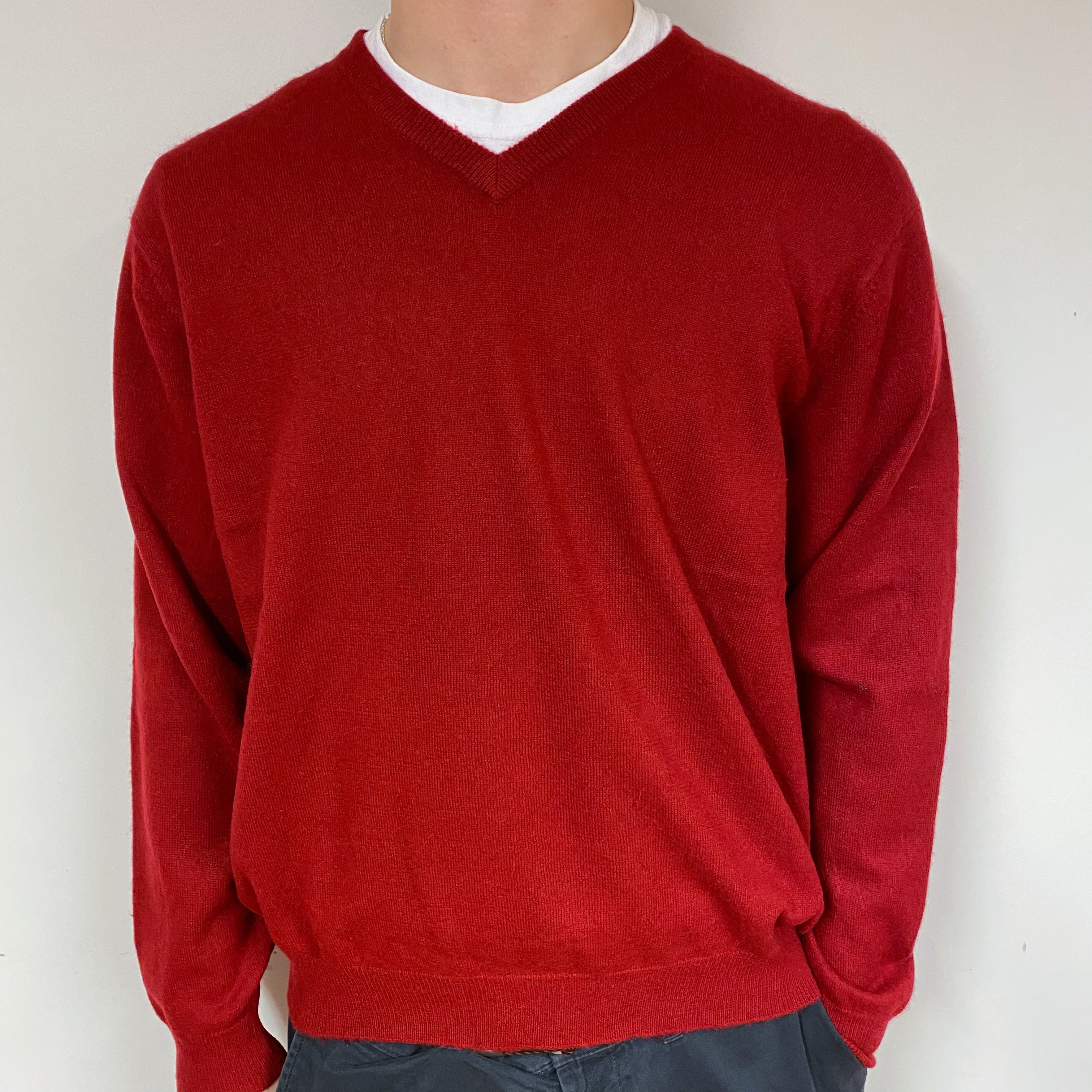 Men's Postie Red Cashmere V-Neck Jumper Large