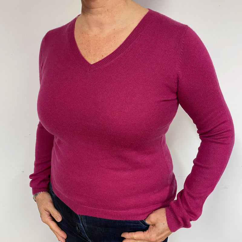 Raspberry Pink Cashmere V-Neck Jumper Large – NEARLY NEW CASHMERE CO.