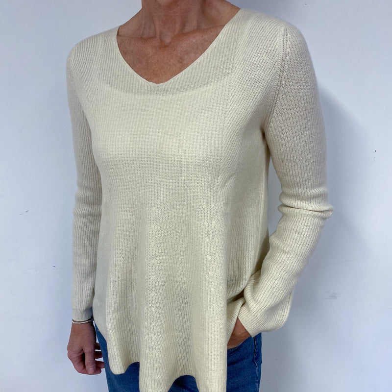 Floaty Cream Ribbed Cashmere V-Neck Jumper