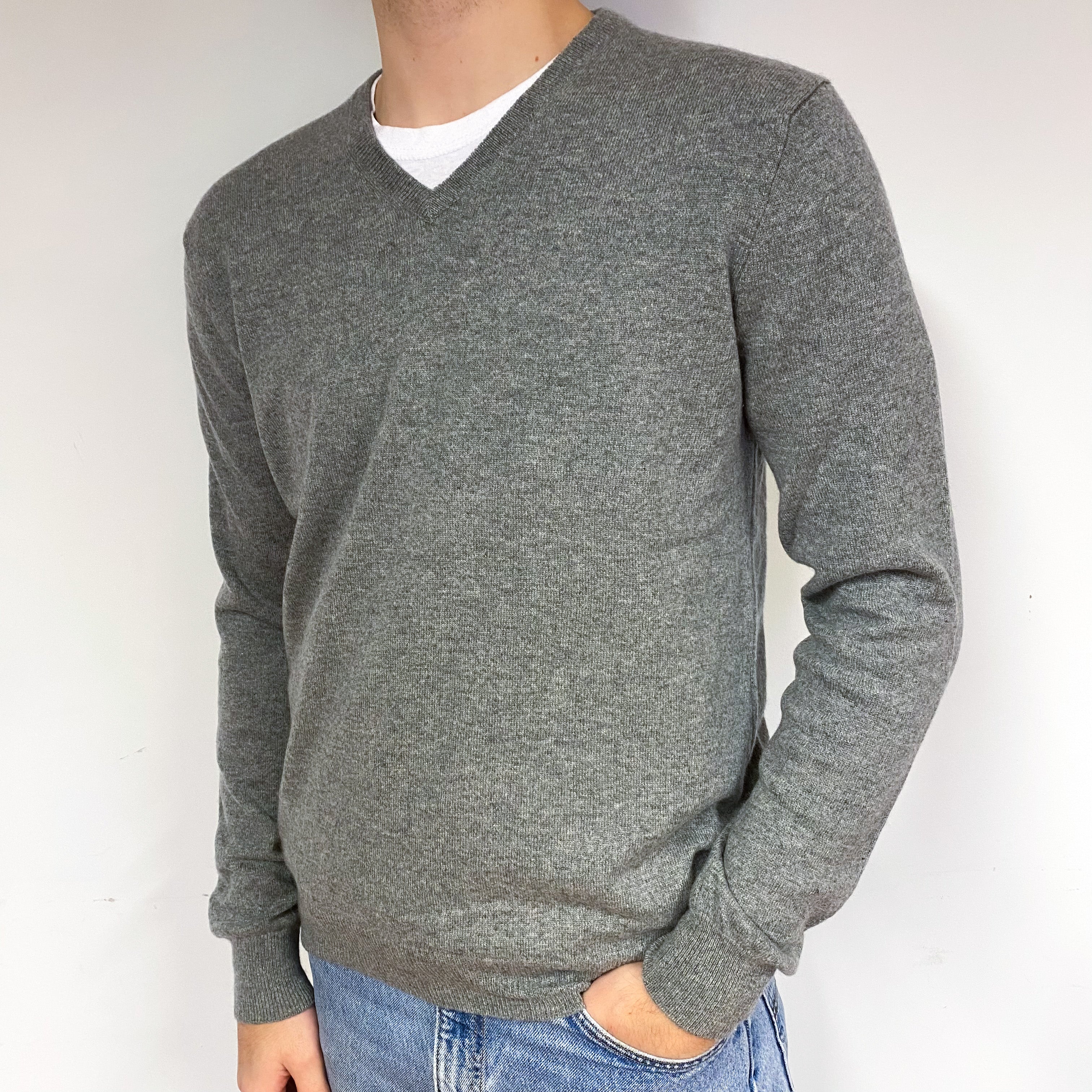 Men's Ash Grey Cashmere V-Neck Jumper Large