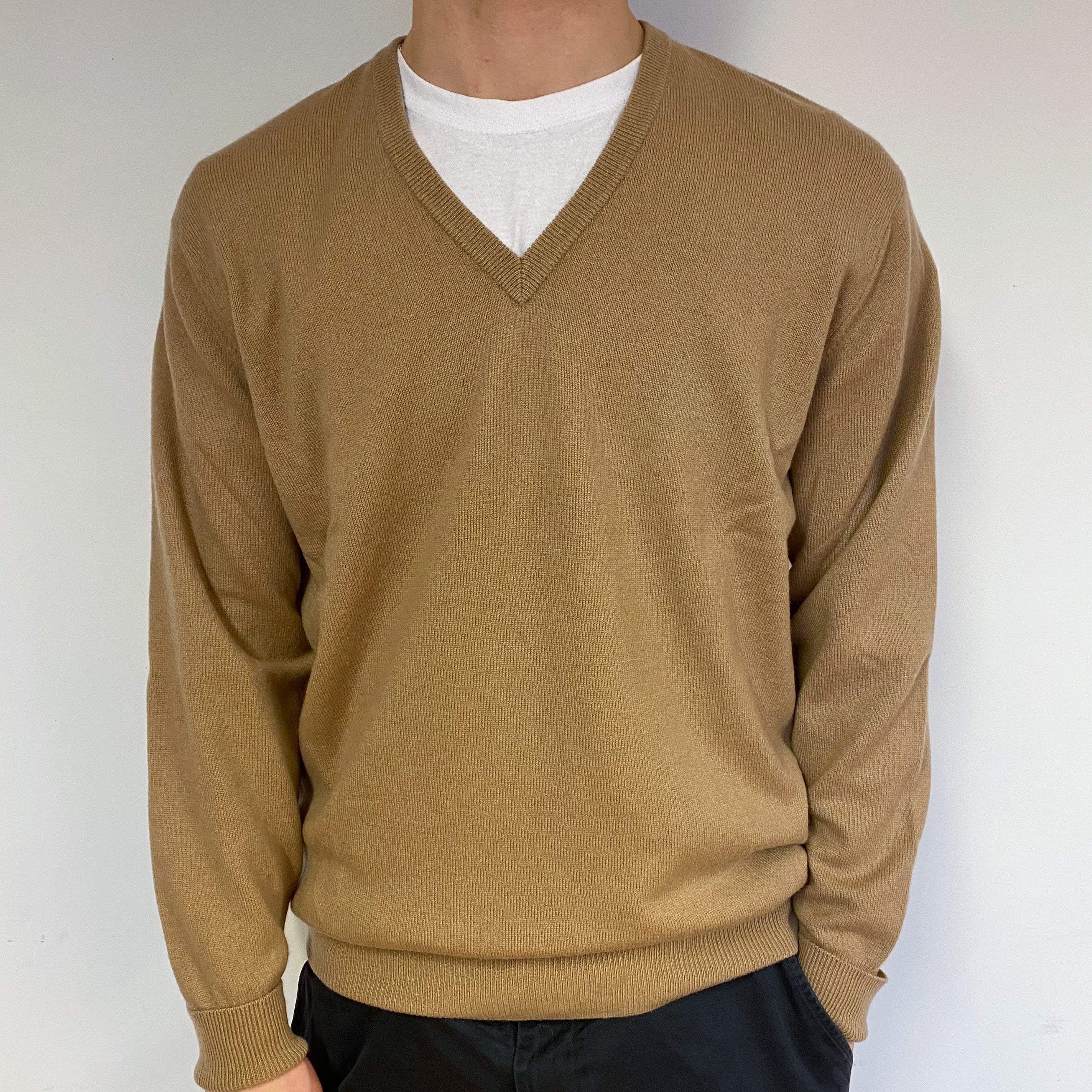 Men's Camel Brown Cashmere V-Neck Jumper Medium