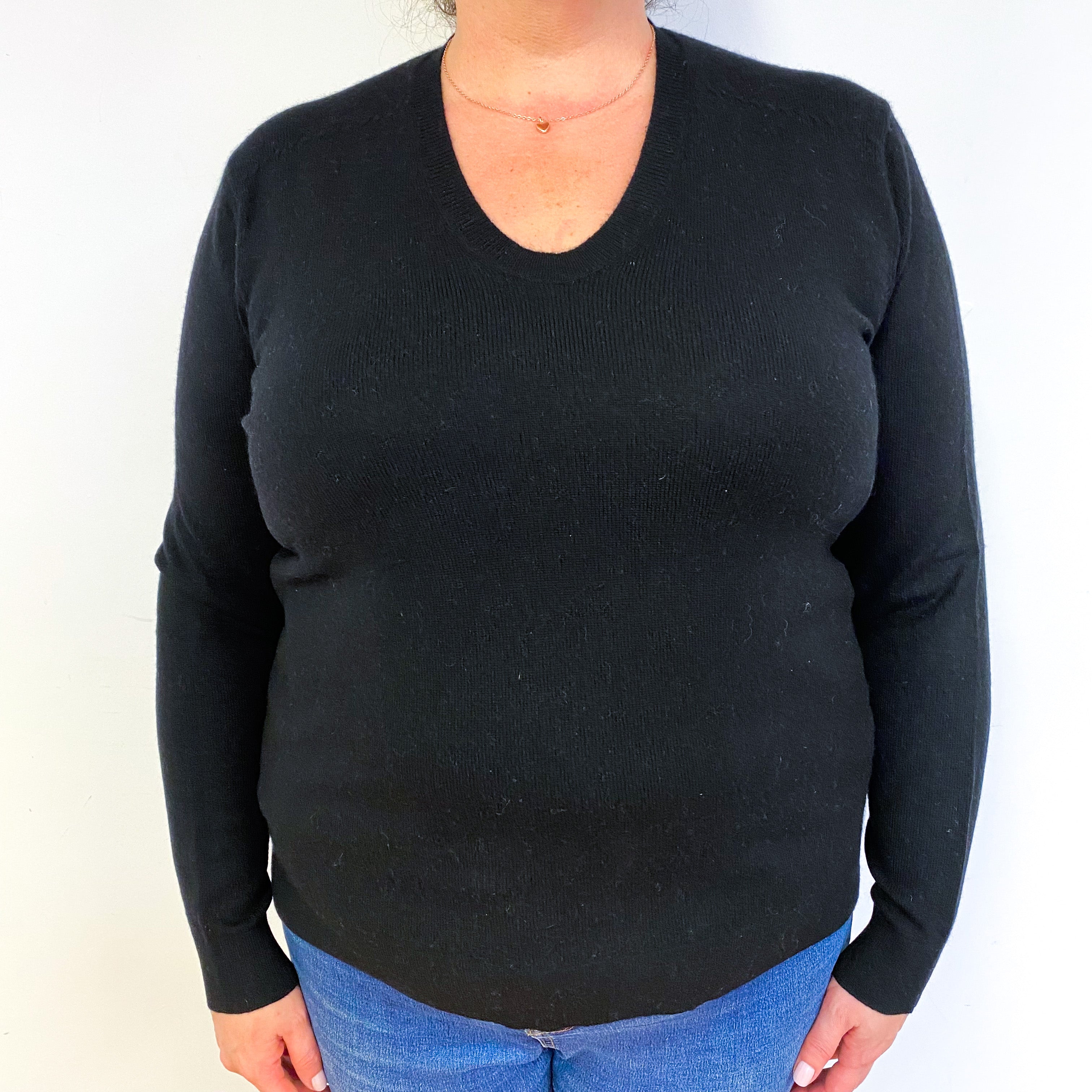 Black Cashmere V-Neck Jumper Extra Large