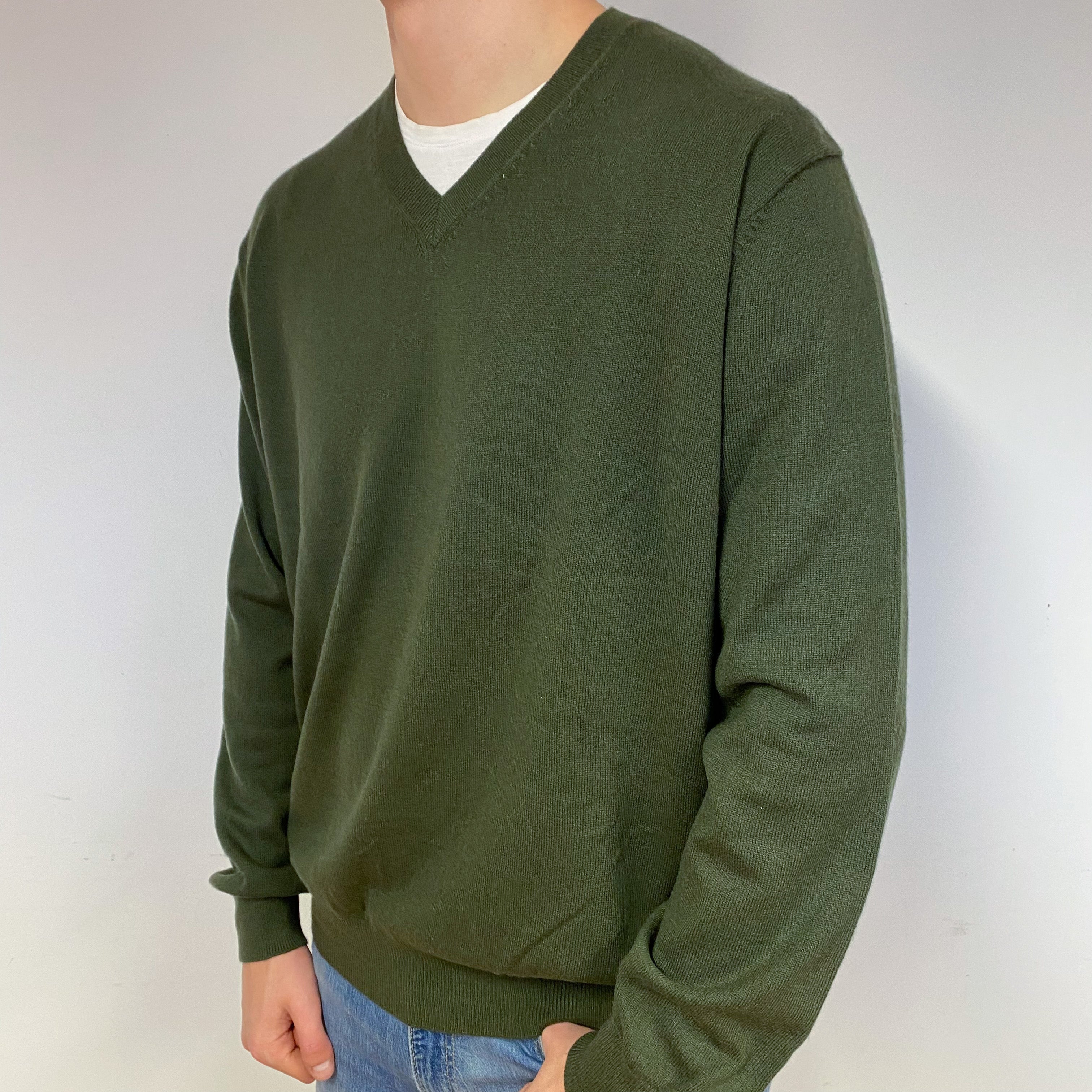 Men's Seaweed Green Cashmere V-Neck Jumper XXLarge