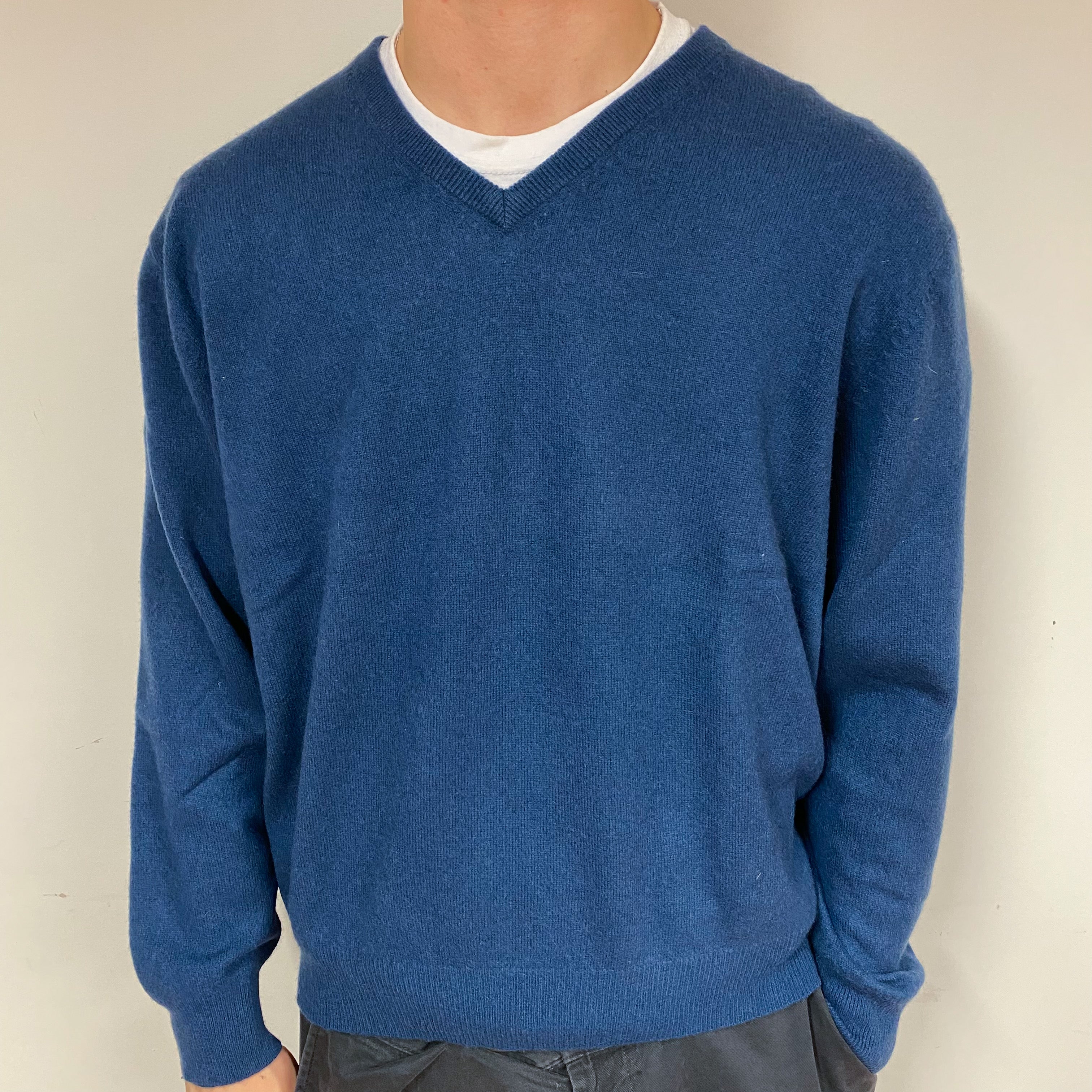 Men's Airforce Blue Cashmere V-Neck Jumper Large