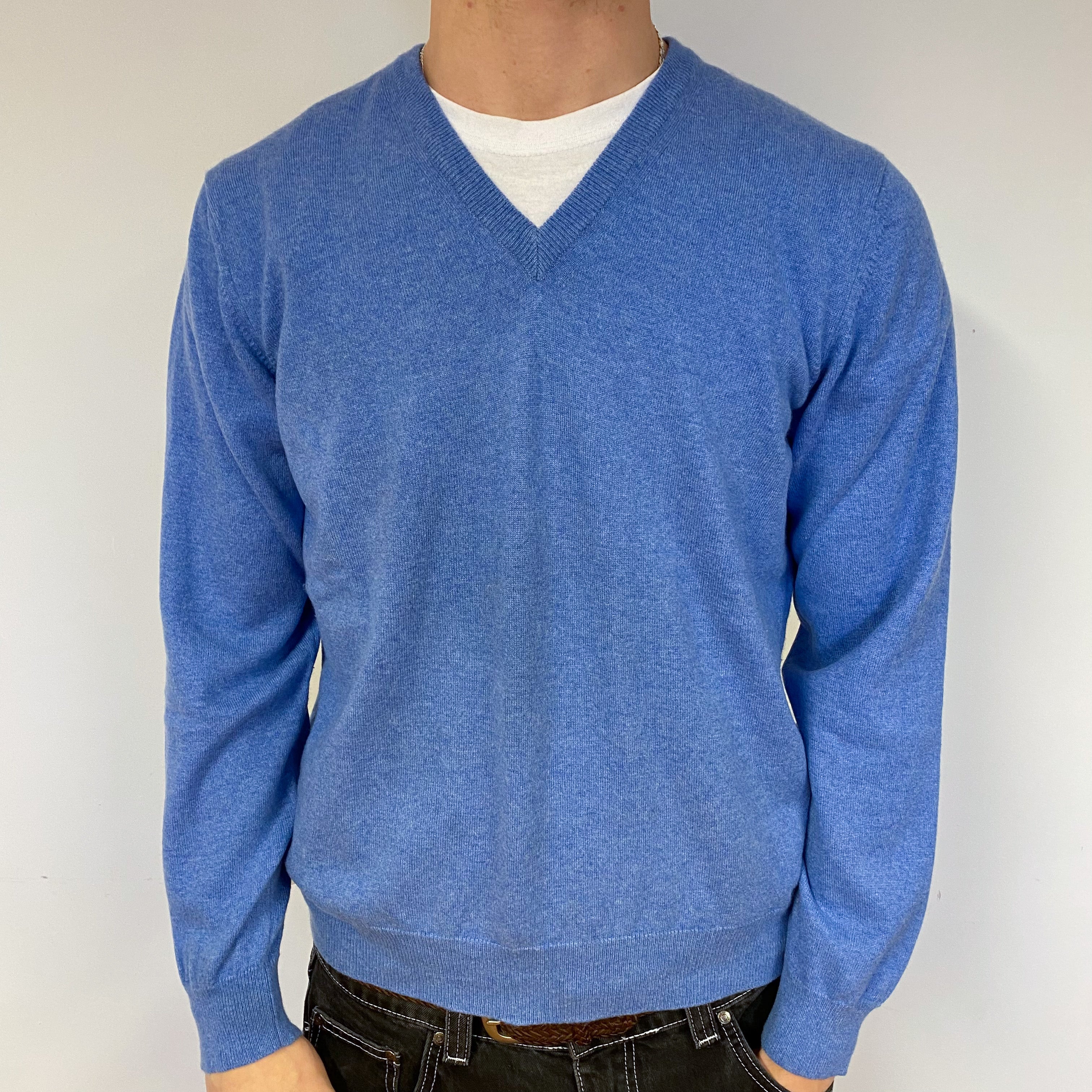 Men's Blue Italian Cashmere V-Neck Jumper Medium