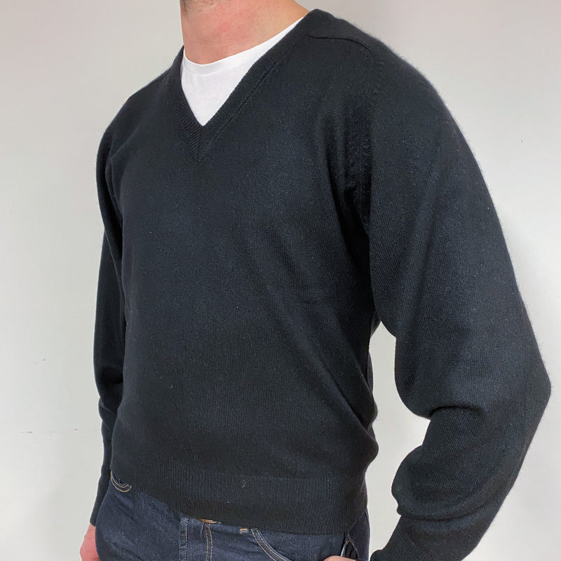 Men's Black Cashmere V-Neck Jumper Extra Large