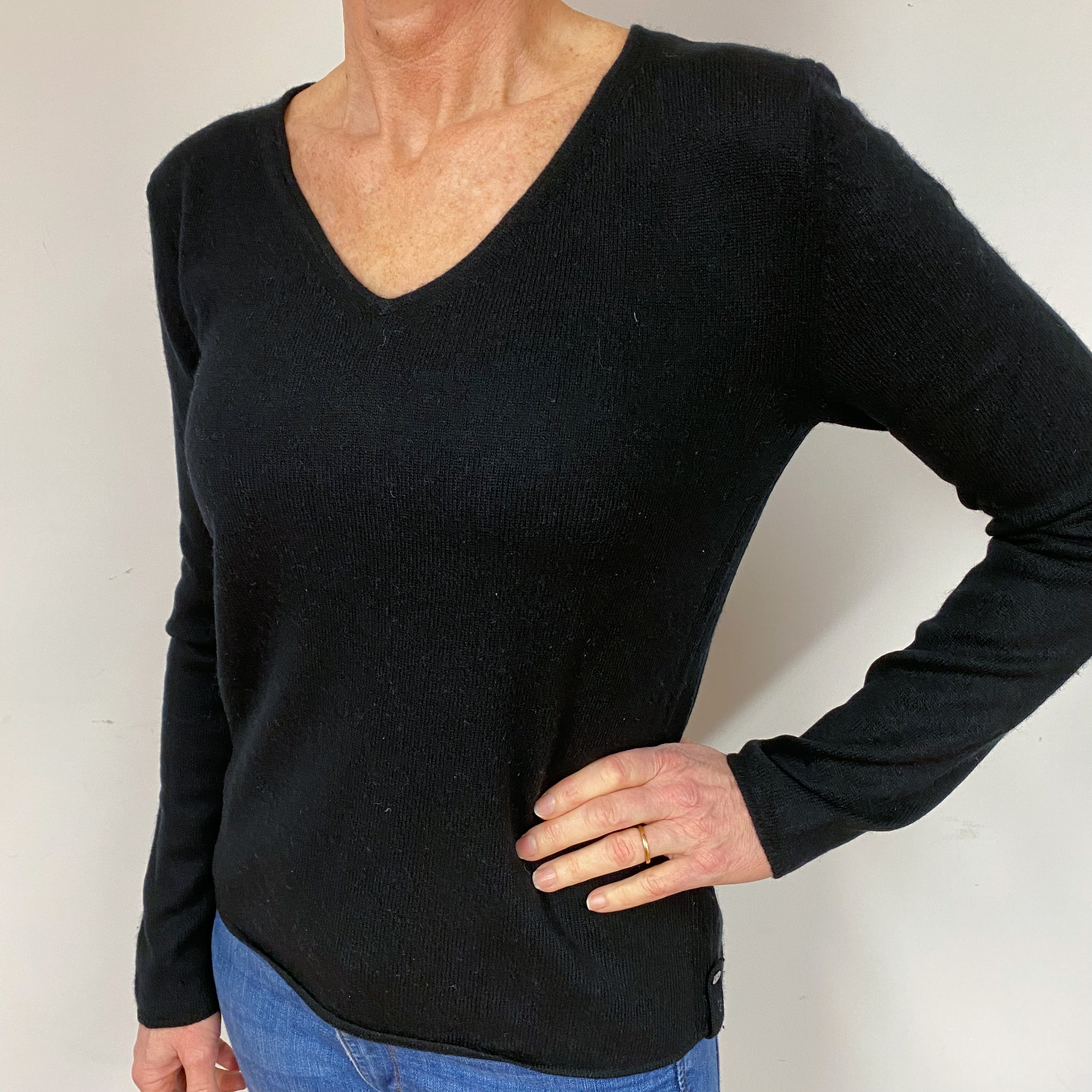 Black Cashmere V-Neck Jumper Medium