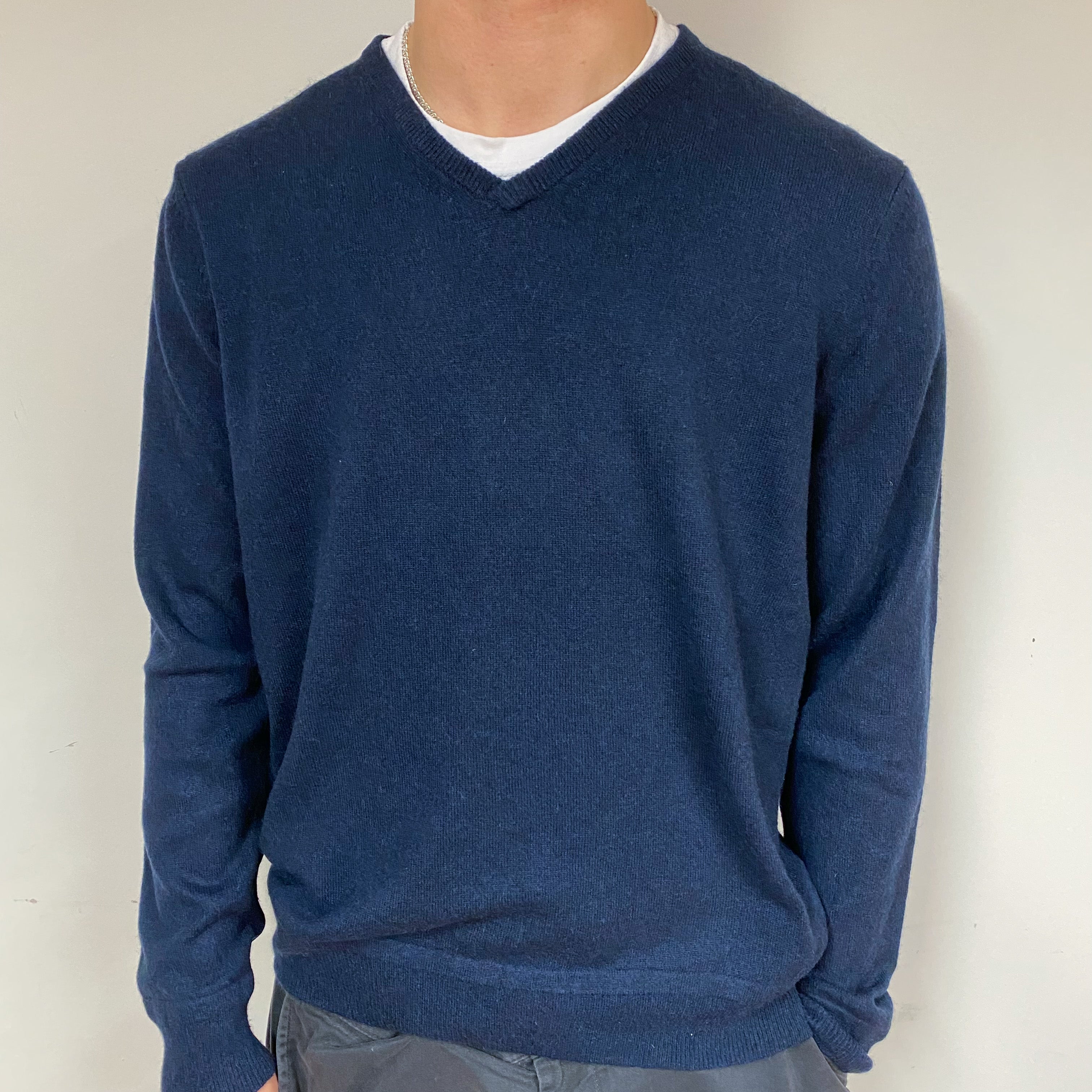 Men's Navy Blue Cashmere V-Neck Jumper Large