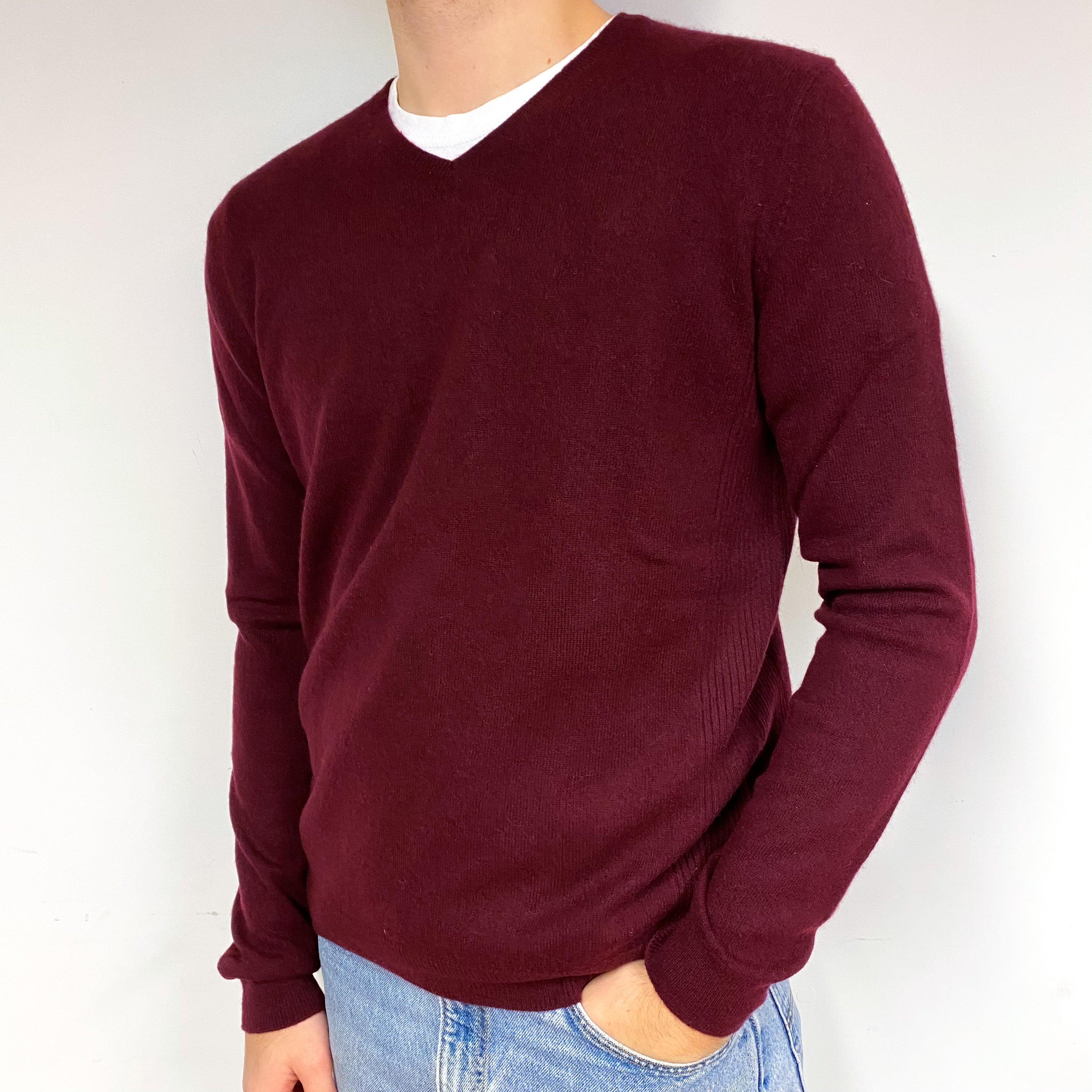 Men's Burgundy Red Cashmere V-Neck Jumper Large