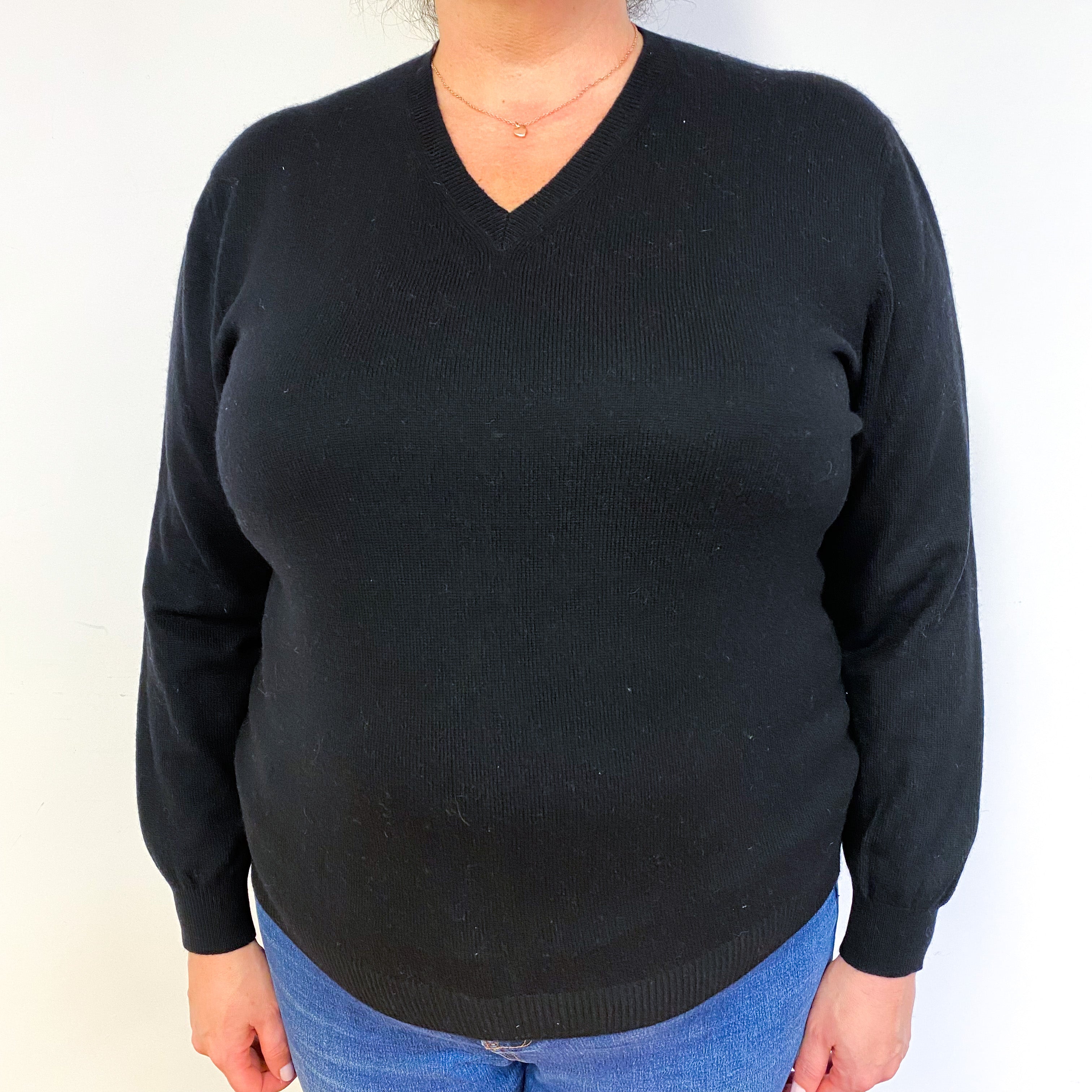 Black Cashmere V-Neck Jumper Extra Large