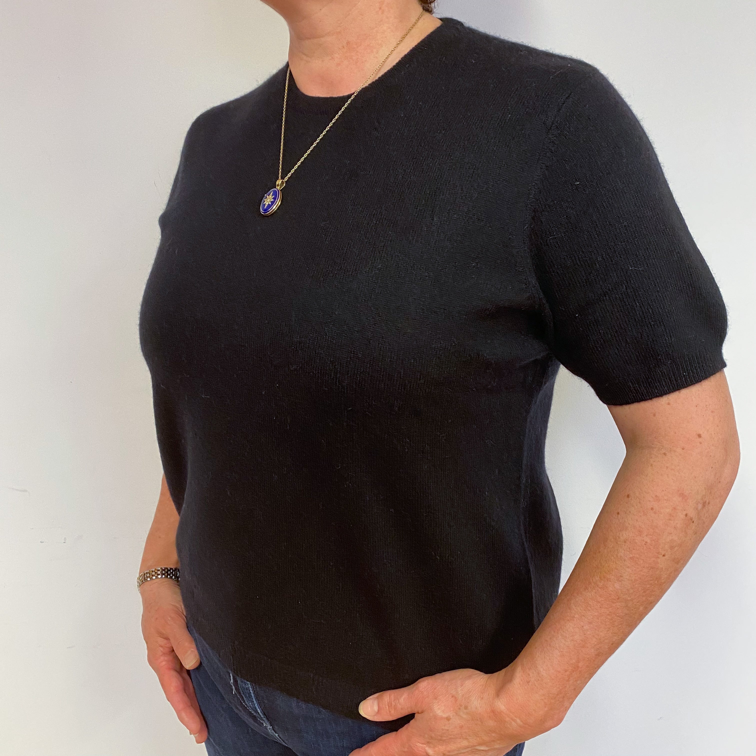 Black Cashmere Short Sleeved Jumper Large