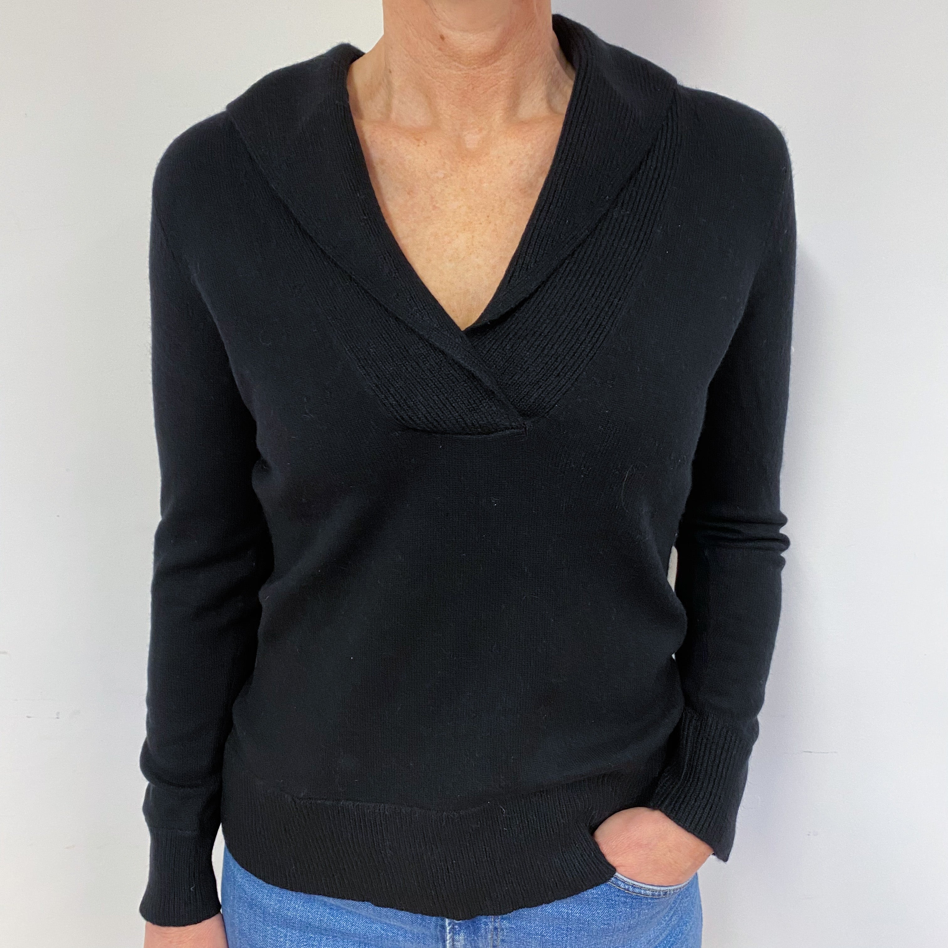 Black Shawl Collar Cashmere V-Neck Jumper Medium