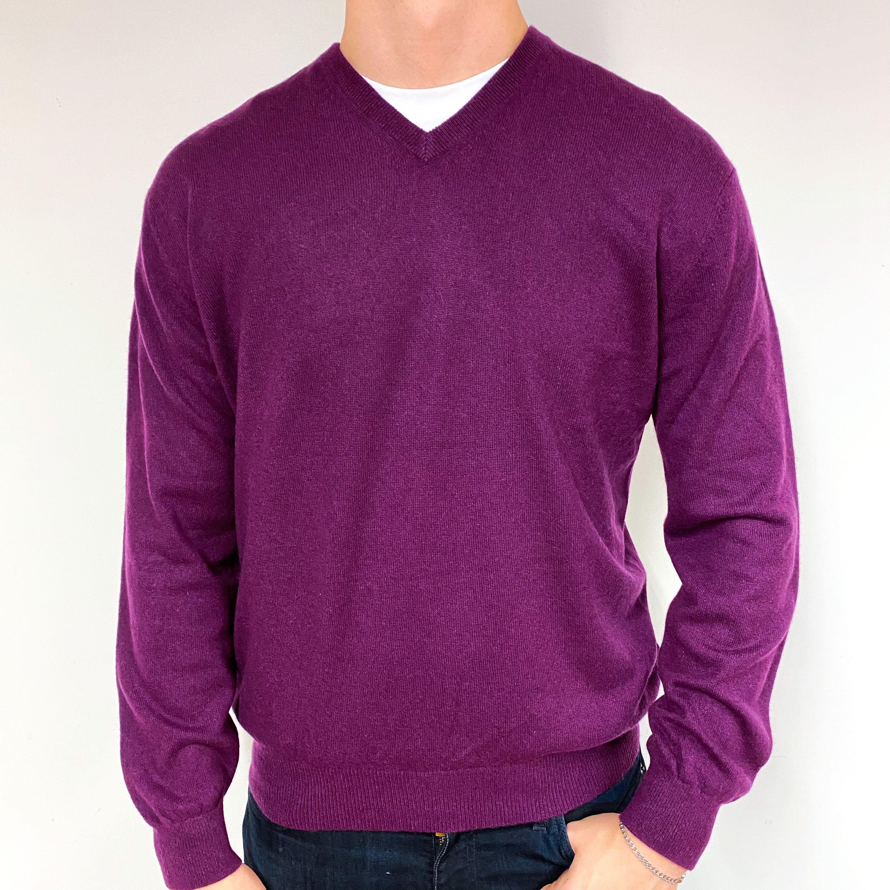 Men's Plum Purple Cashmere V-Neck Jumper Extra Large