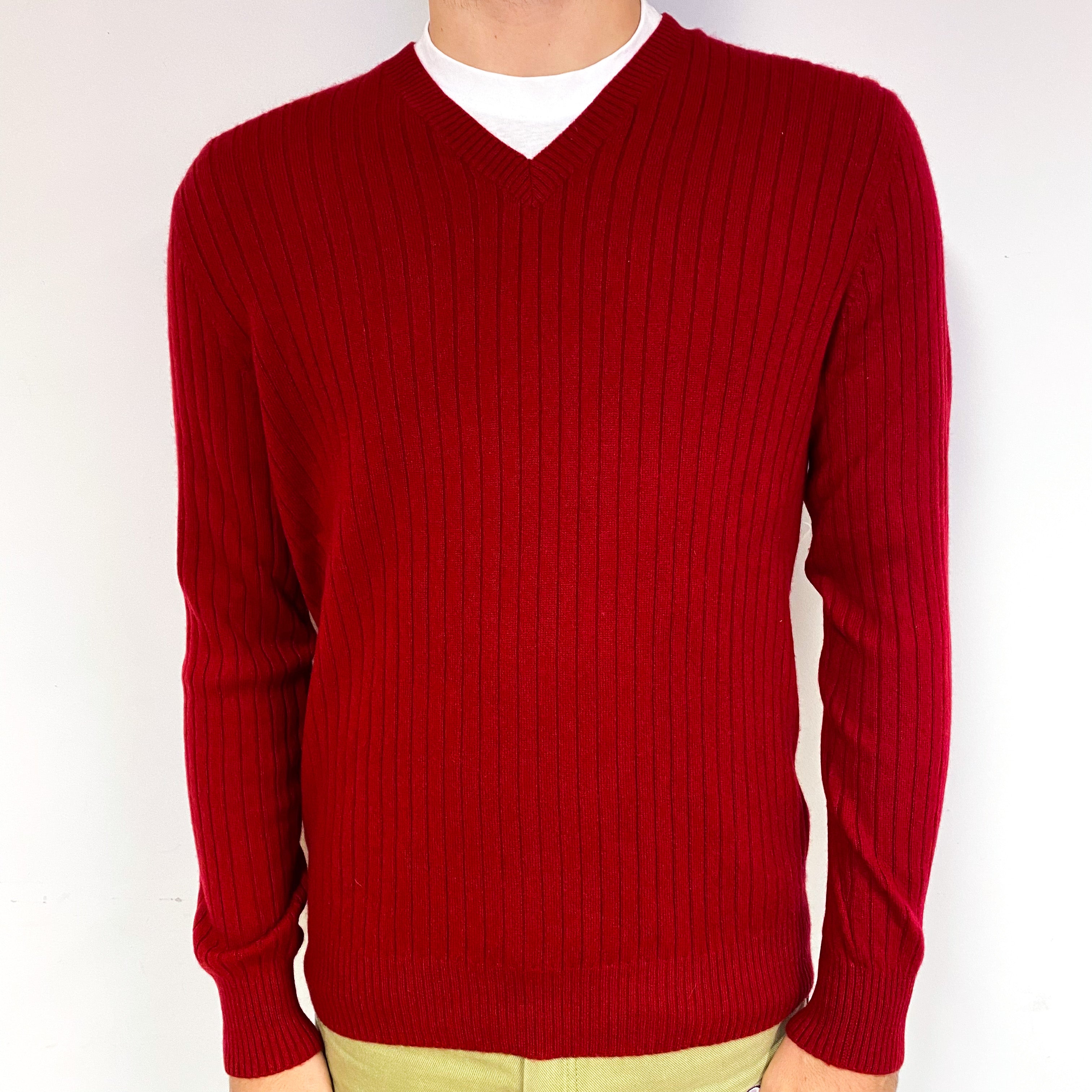 Men's Crimson Red Ribbed Cashmere V-Neck Jumper Large