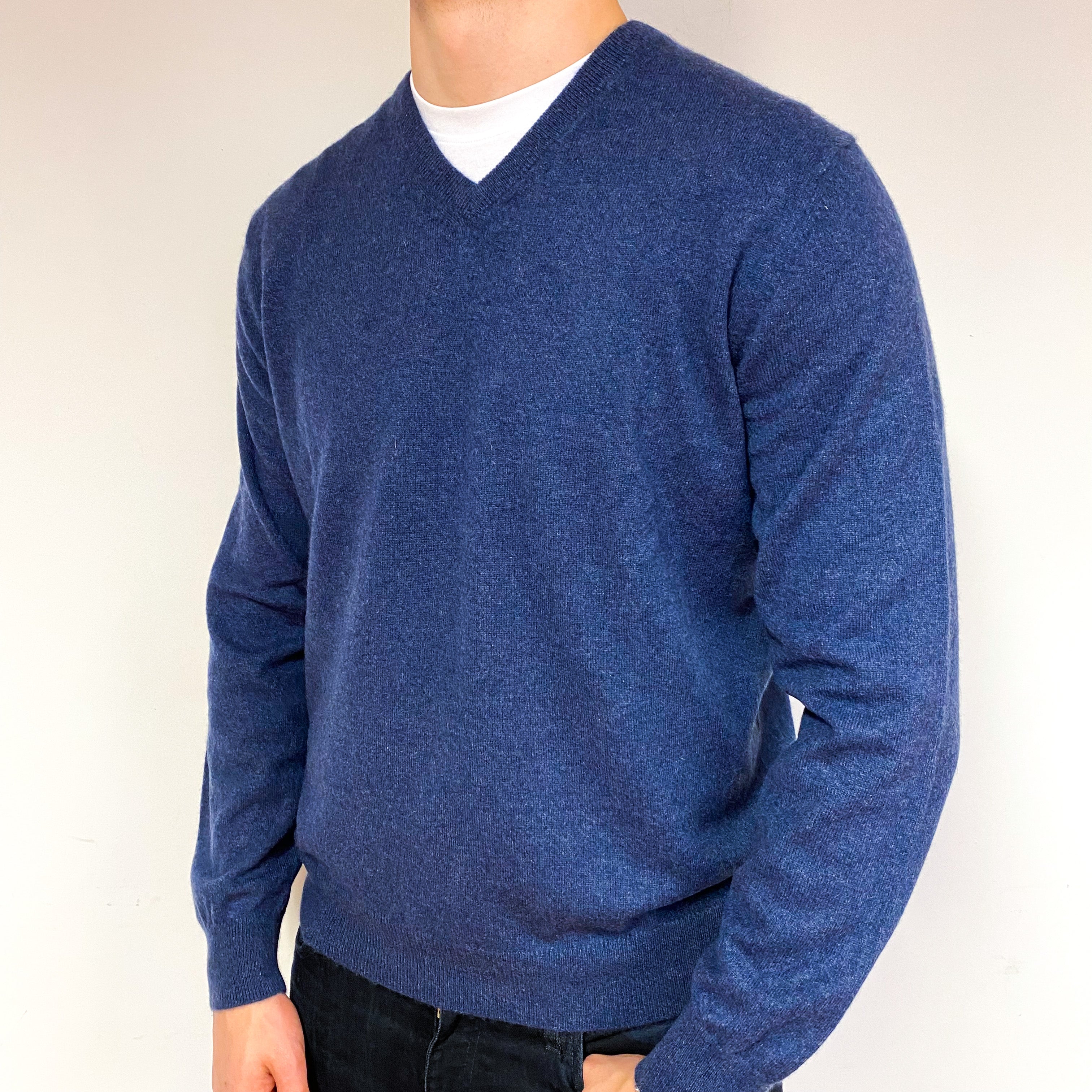 Men's Naval Blue Cashmere V-Neck Jumper Extra Large