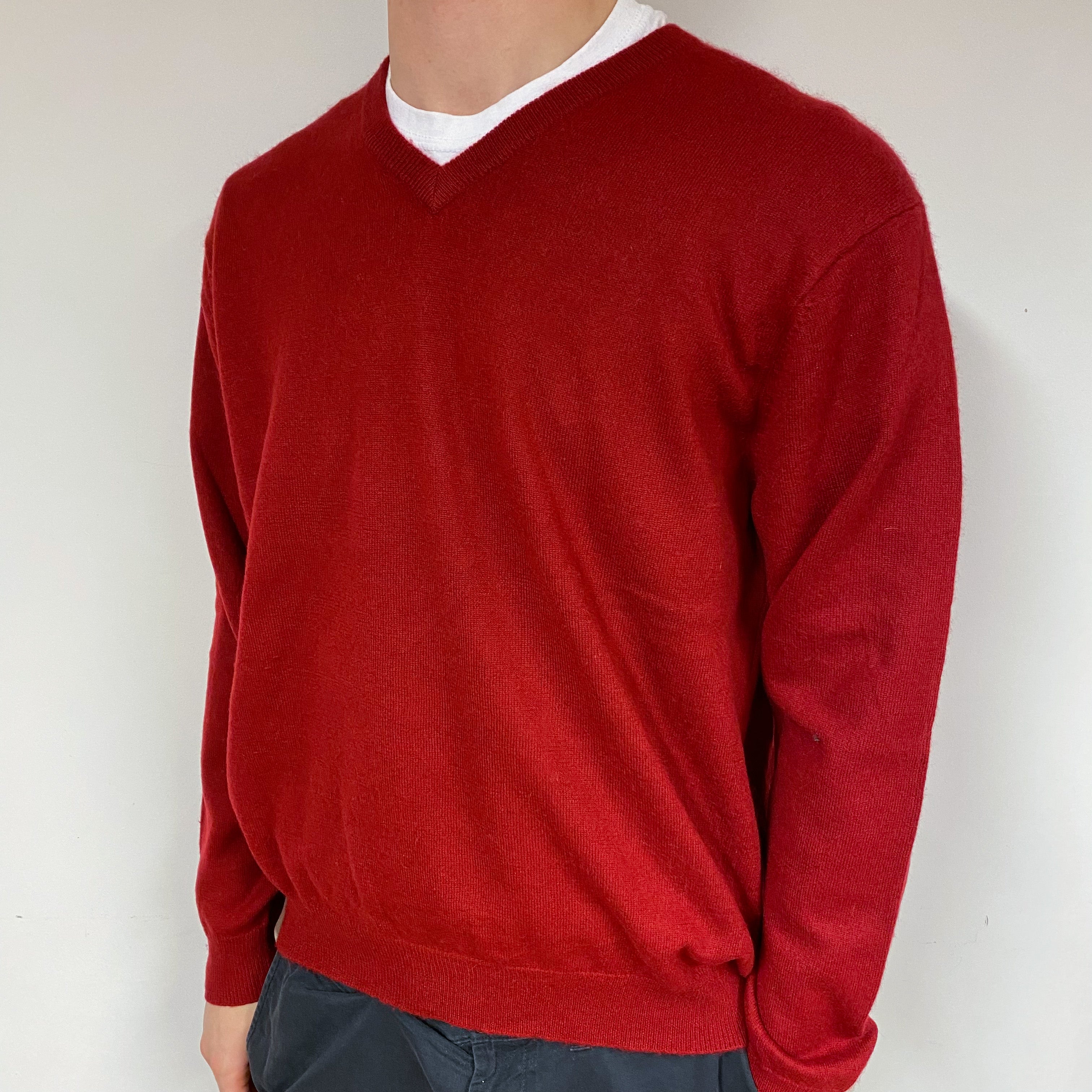 Men's Postie Red Cashmere V-Neck Jumper Large