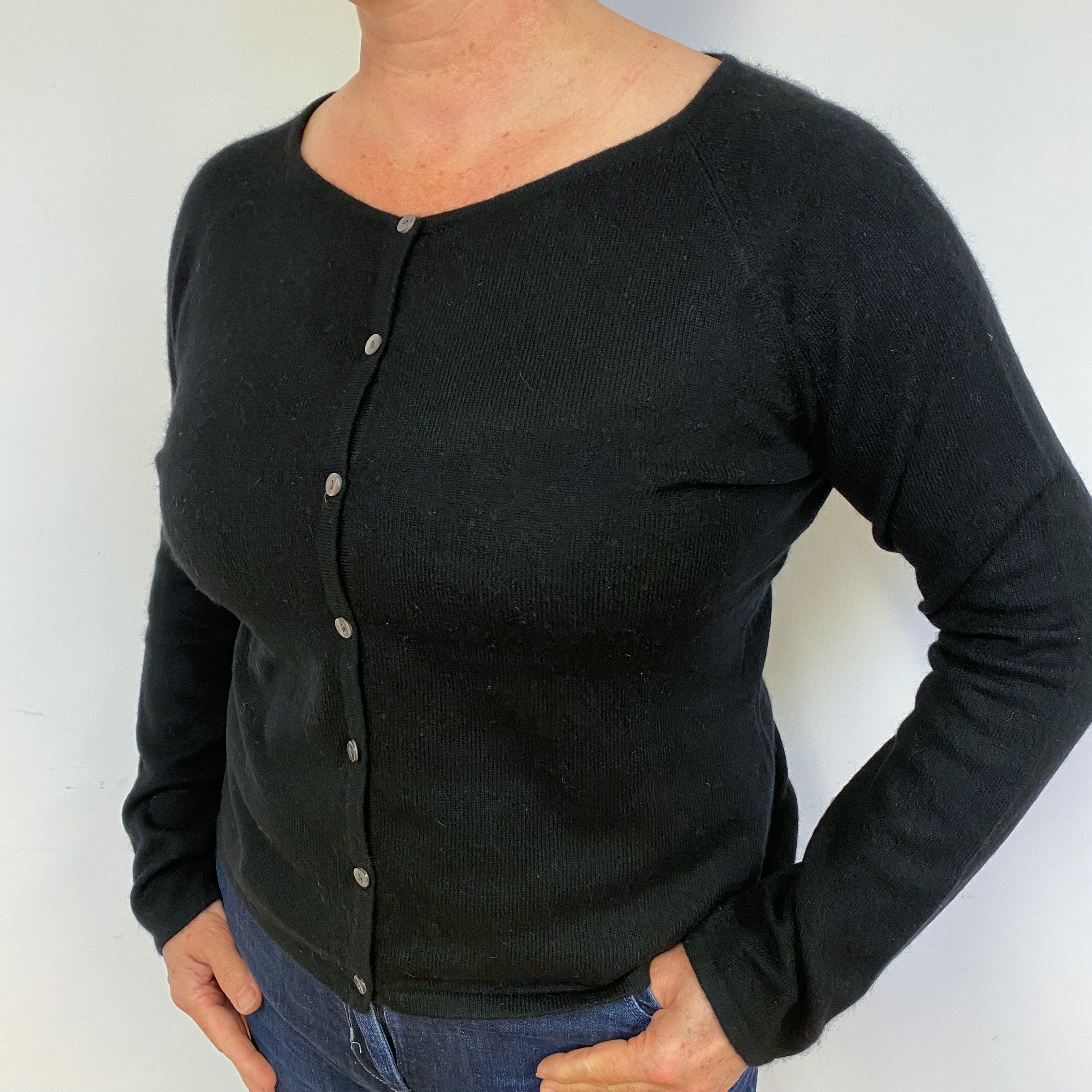 Black Cashmere Crew Neck Cardigan Large