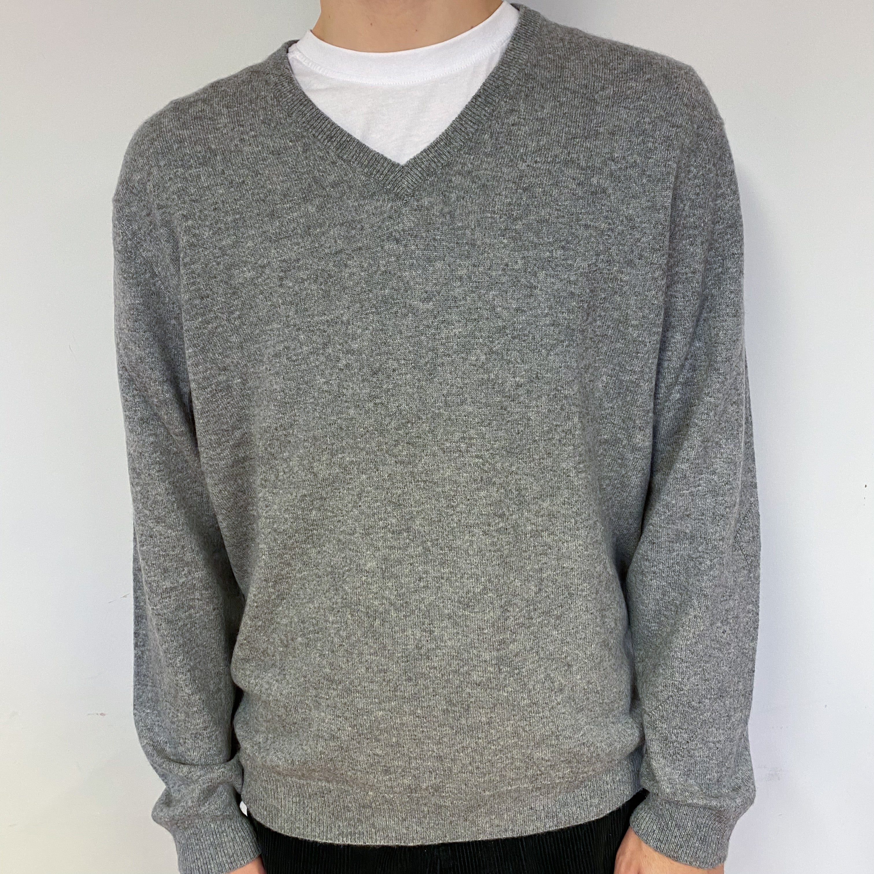 Men's Steel Grey Cashmere V-Neck Jumper Large