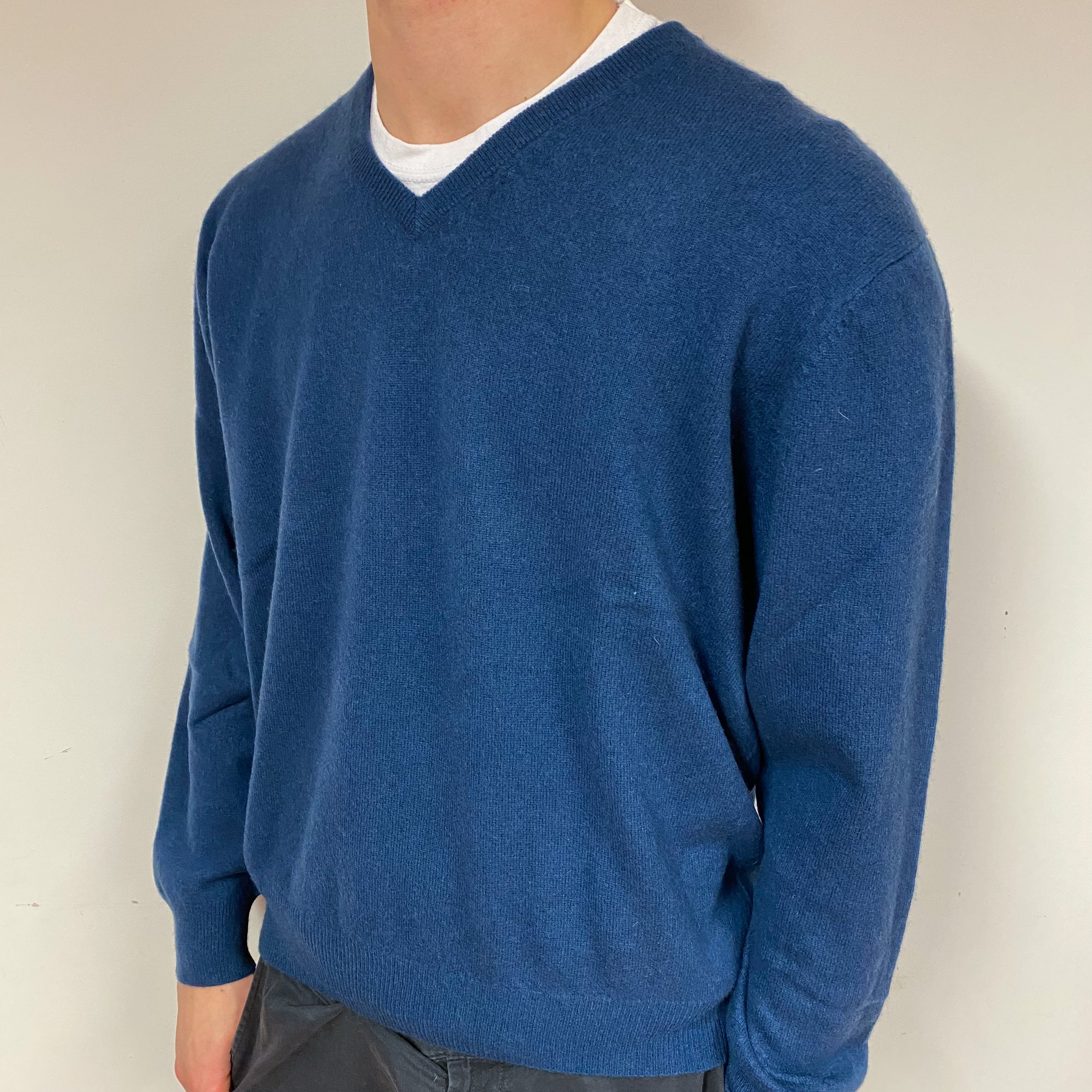 Men's Airforce Blue Cashmere V-Neck Jumper Large