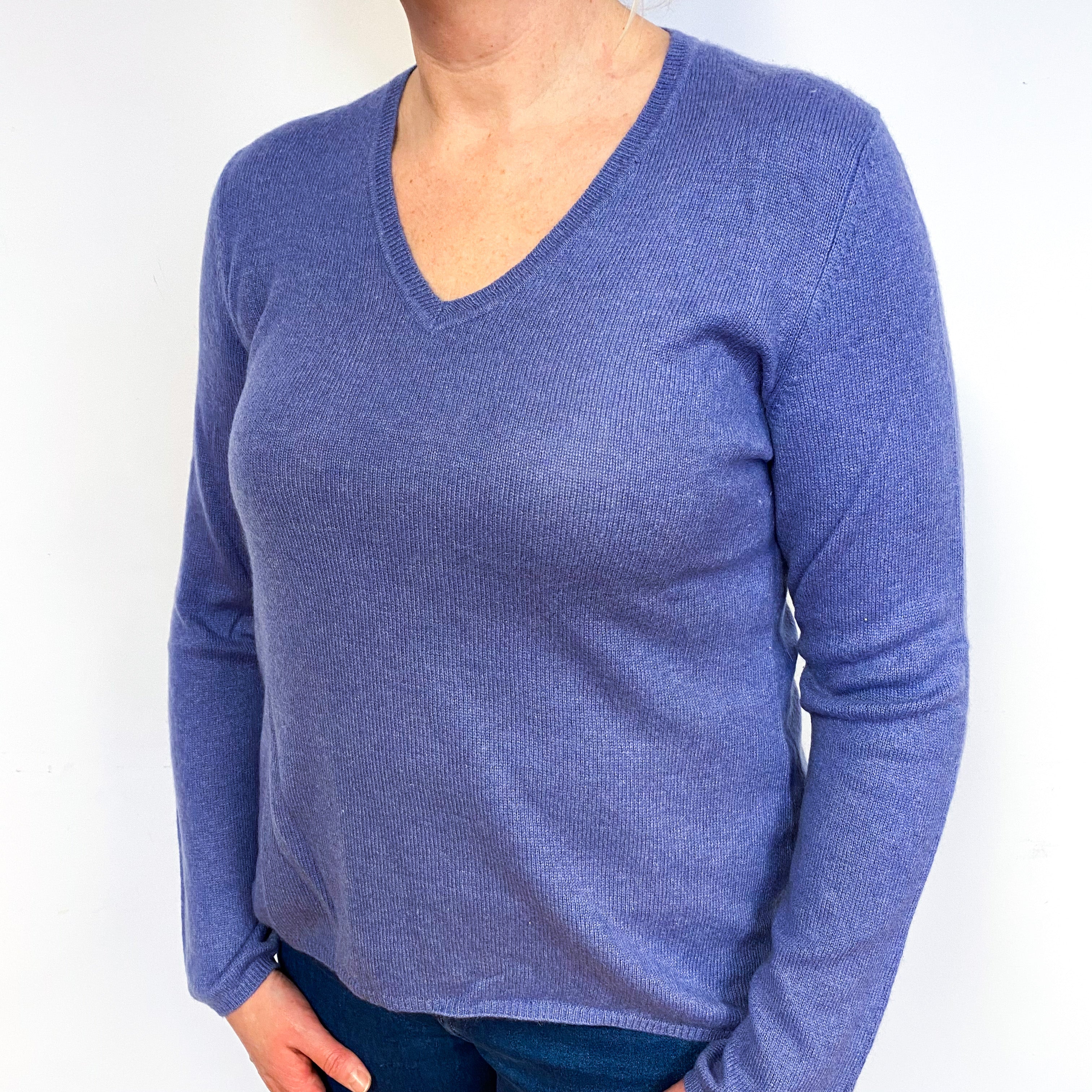 Periwinkle Purple Lightweight Cashmere V-Neck Jumper Large