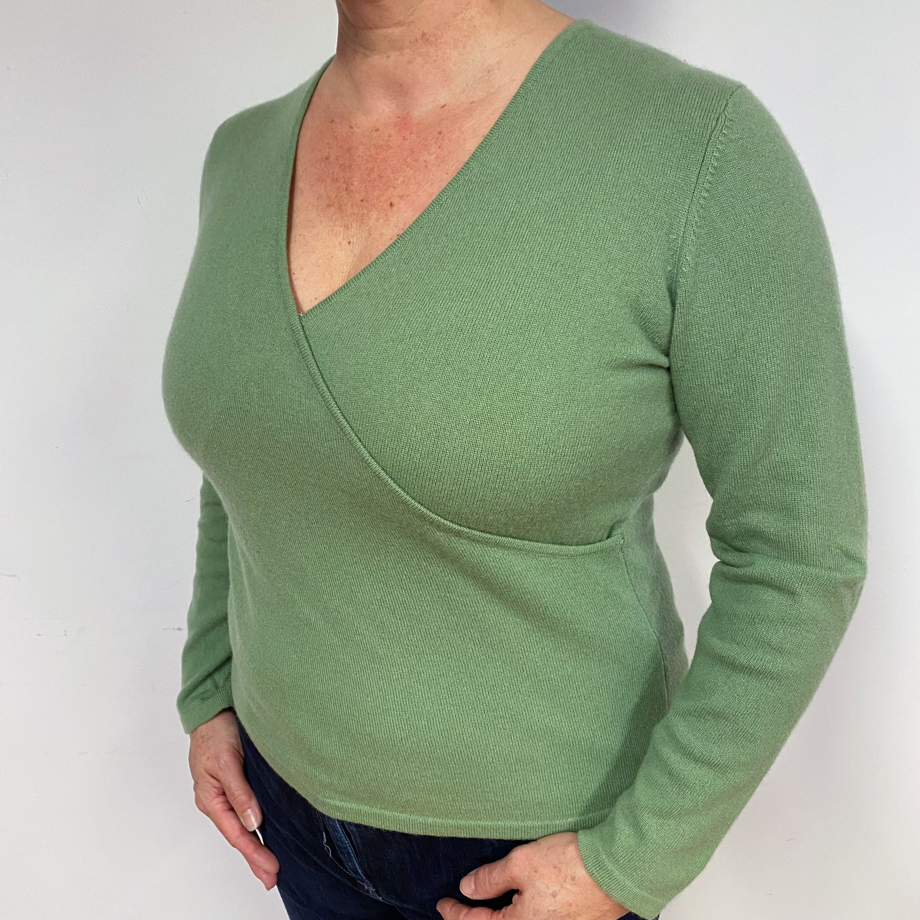 Pear Green Cross Over Cashmere V-Neck Jumper Large