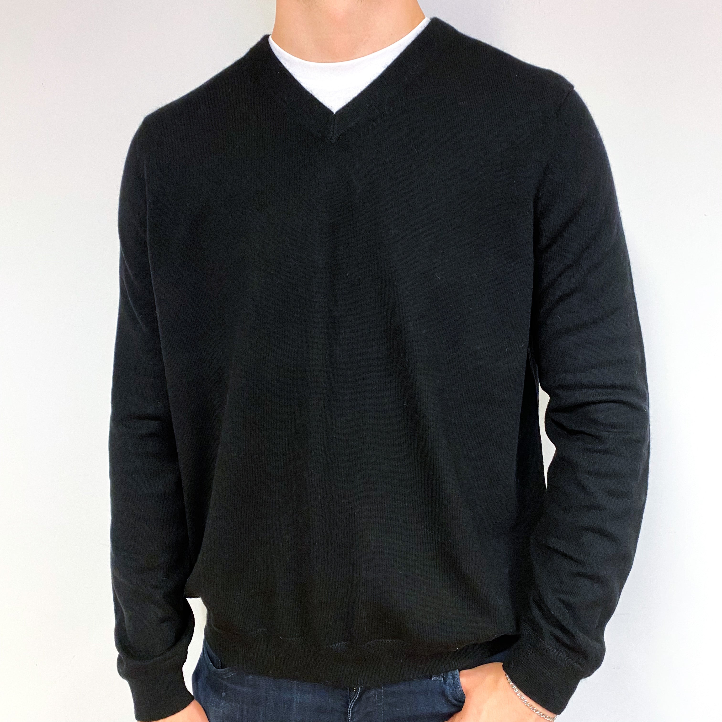 Men's Black Cashmere V-Neck Jumper Extra Extra Large