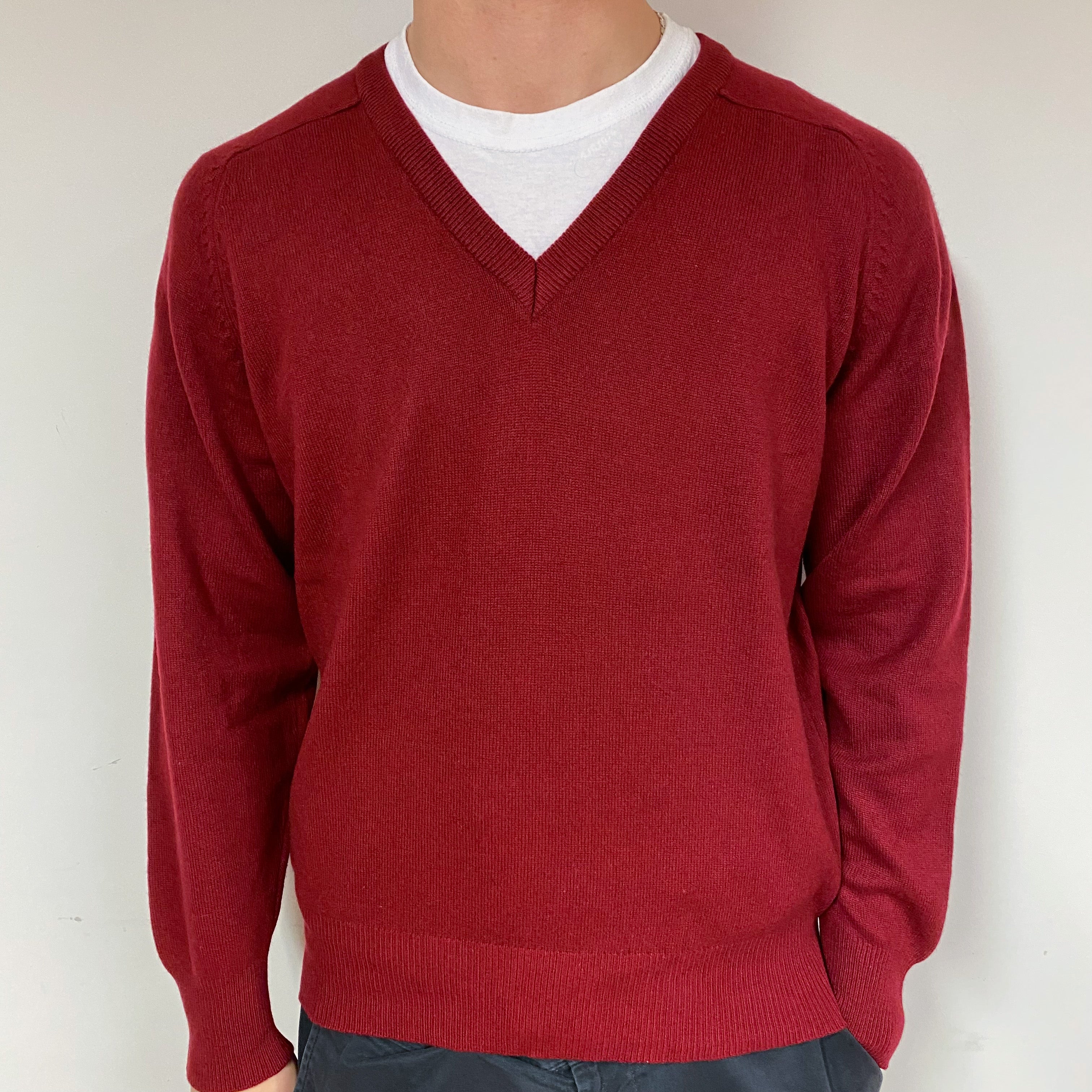 Men's Postie Red Vintage Cashmere V-Neck Jumper Large