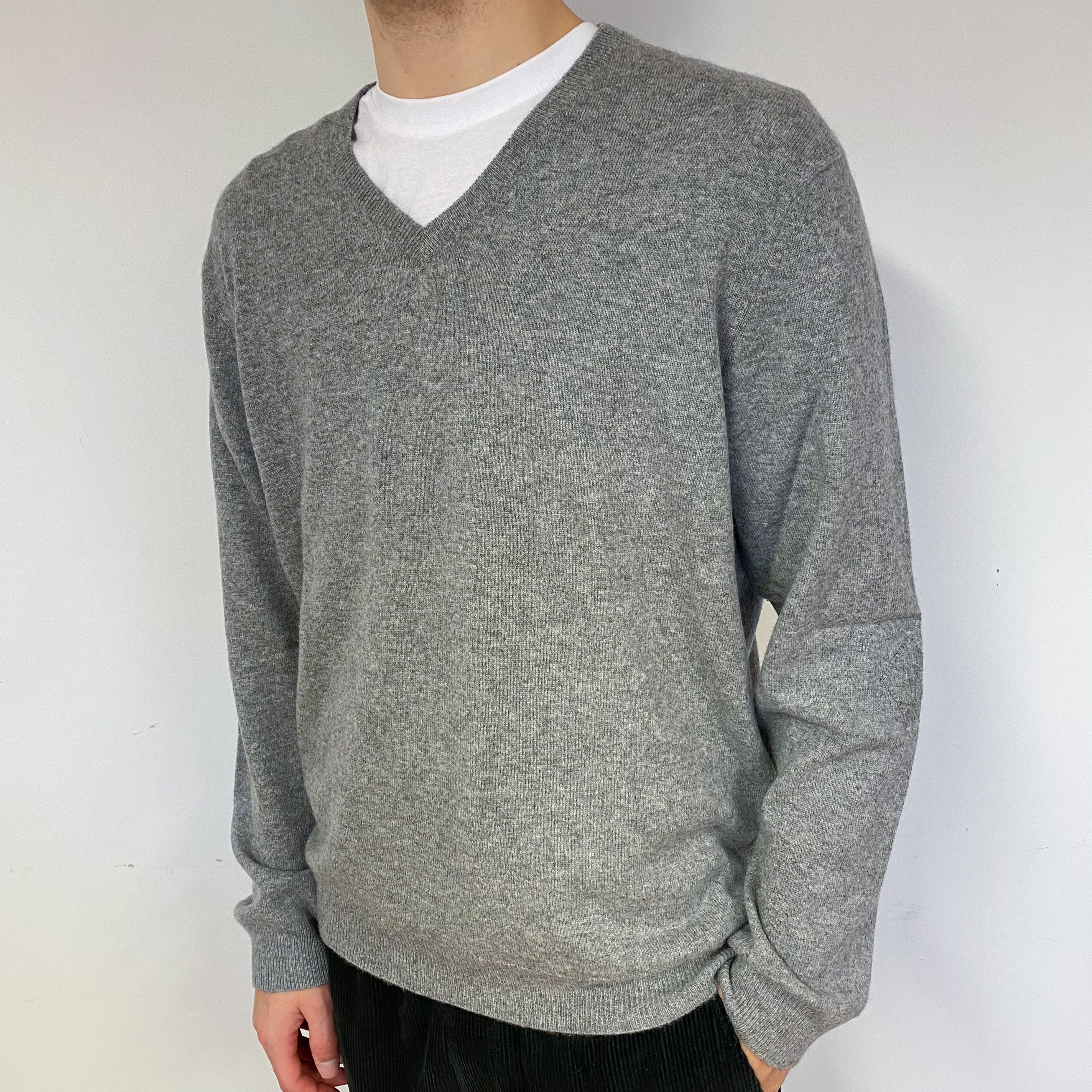 Men's Steel Grey Cashmere V-Neck Jumper Large