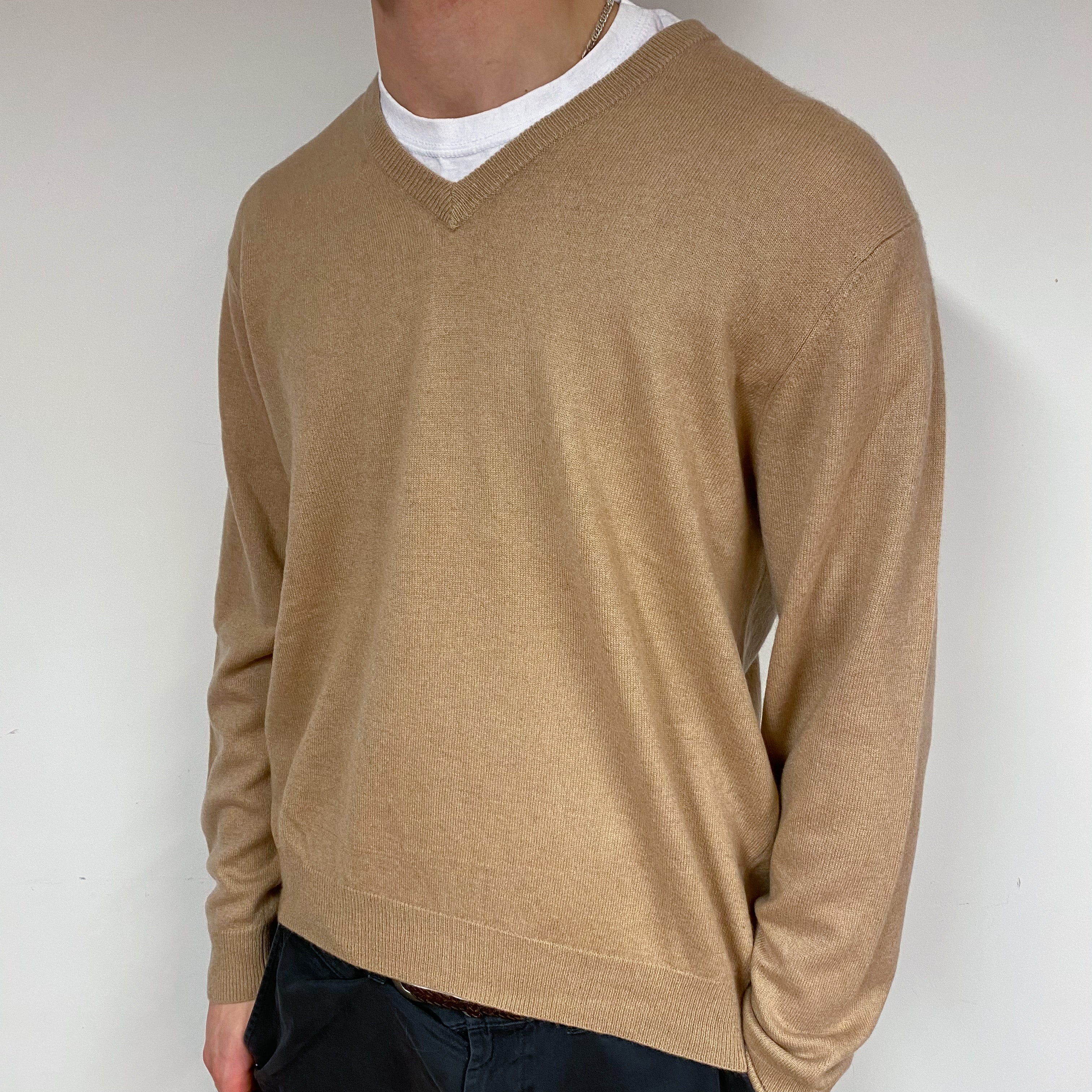 Men's Camel  Cashmere V-Neck Jumper Large
