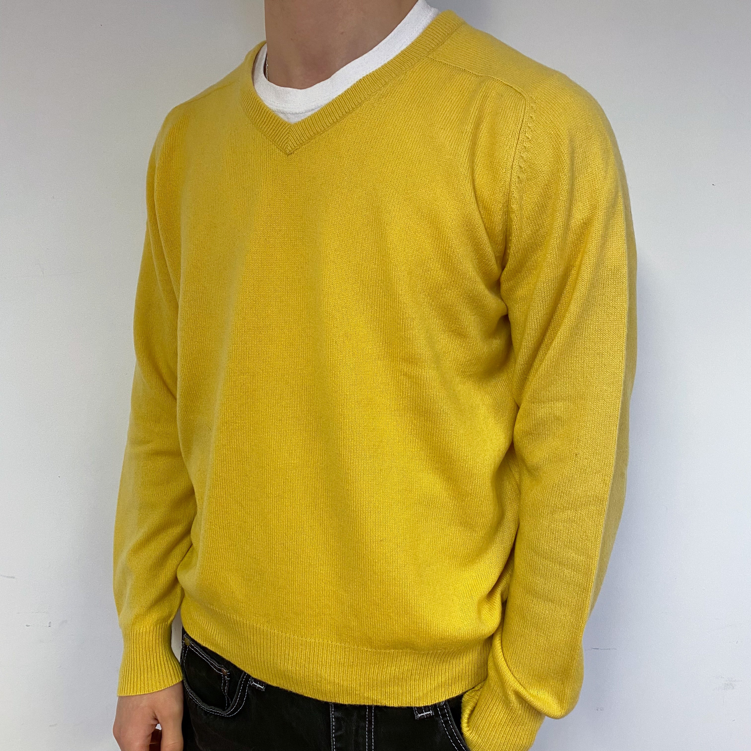 Men’s Sunflower Yellow Cashmere V-Neck Jumper Medium