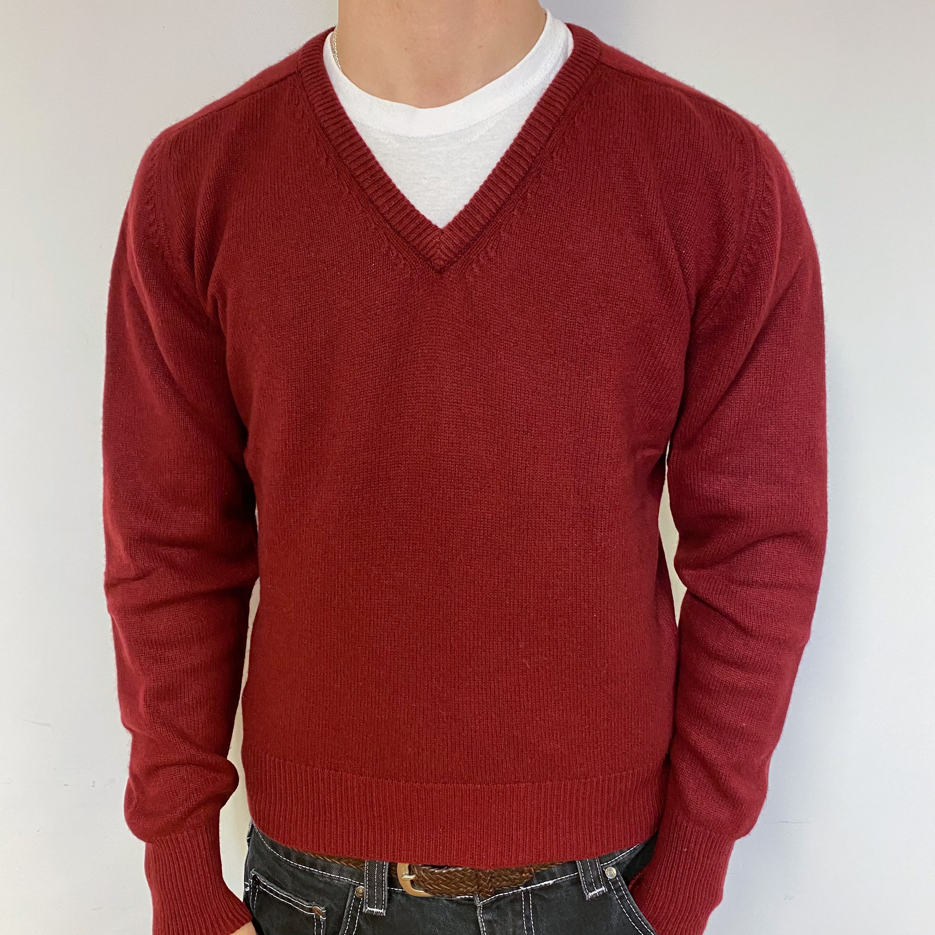 Men’s Vintage Burgundy Cashmere V-Neck Jumper Medium