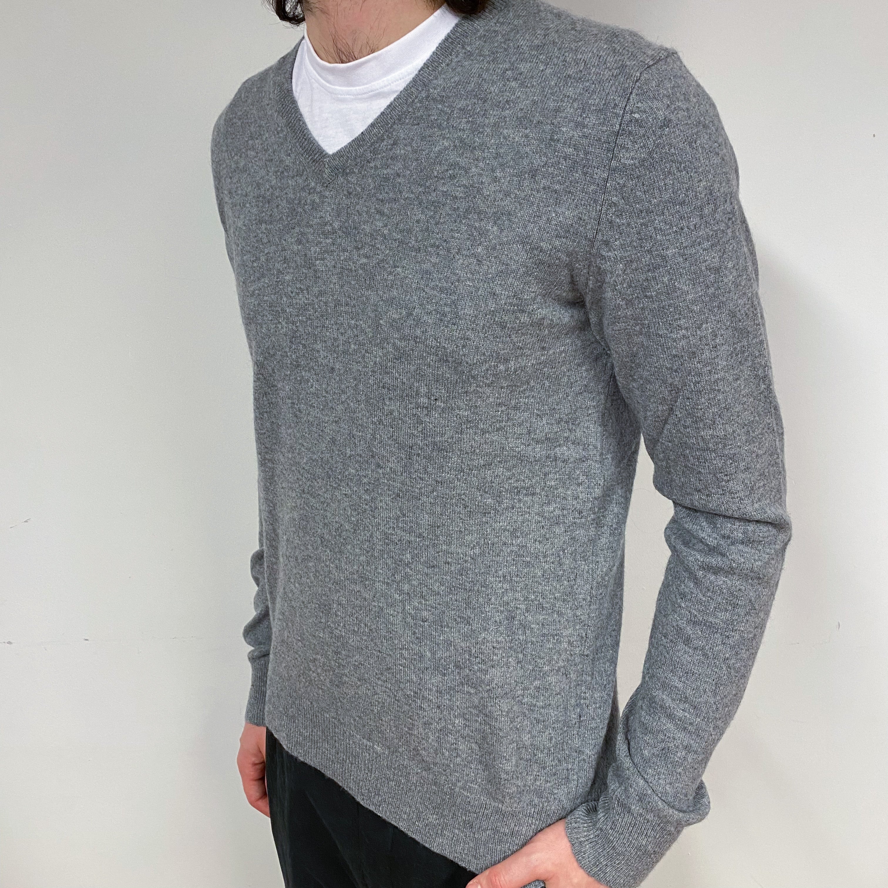 Men’s Ash Grey Cashmere V-Neck Jumper Small