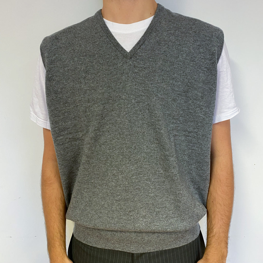 Men’s Brand New Scottish Smoke Grey Sleeveless Jumper Small