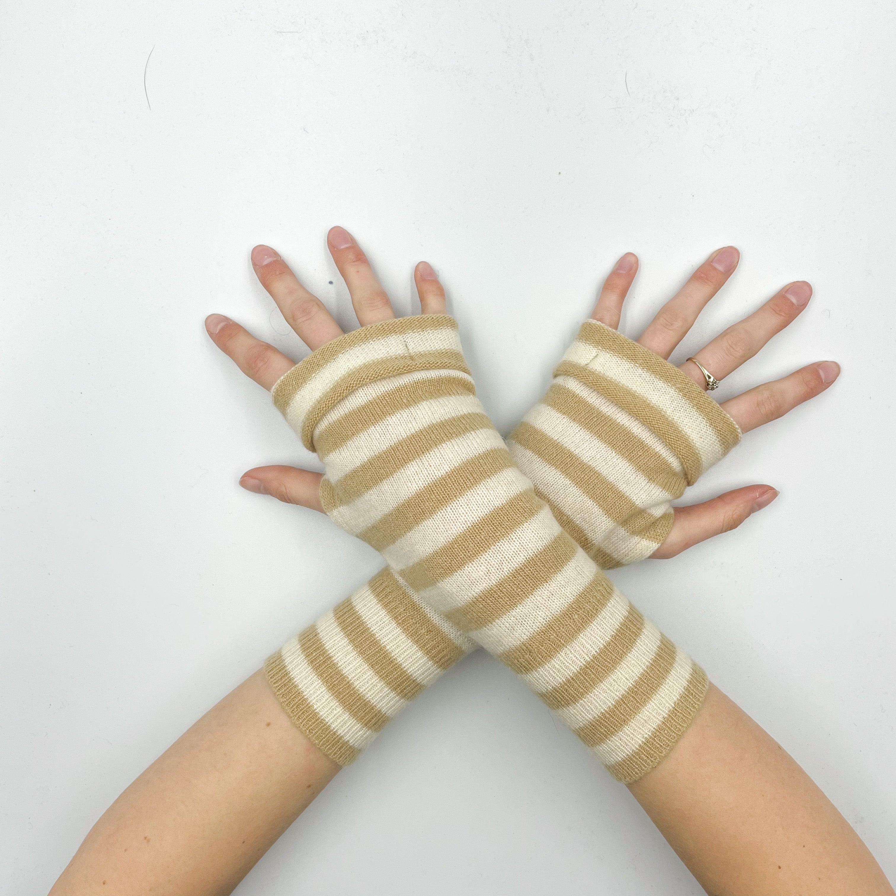 Camel Stripe Fingerless Gloves