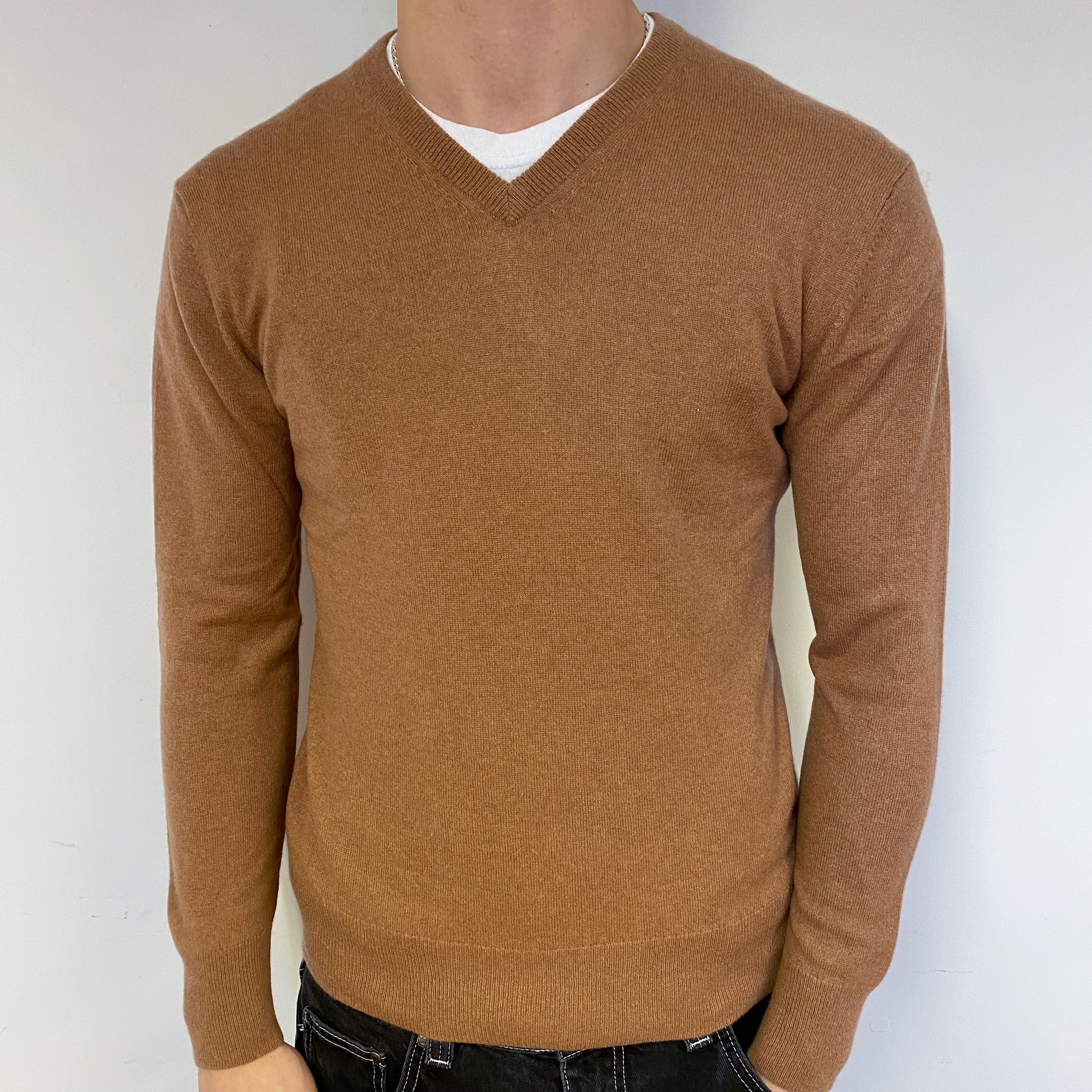 Men’s Butterscotch Brown Cashmere V-Neck Jumper Medium