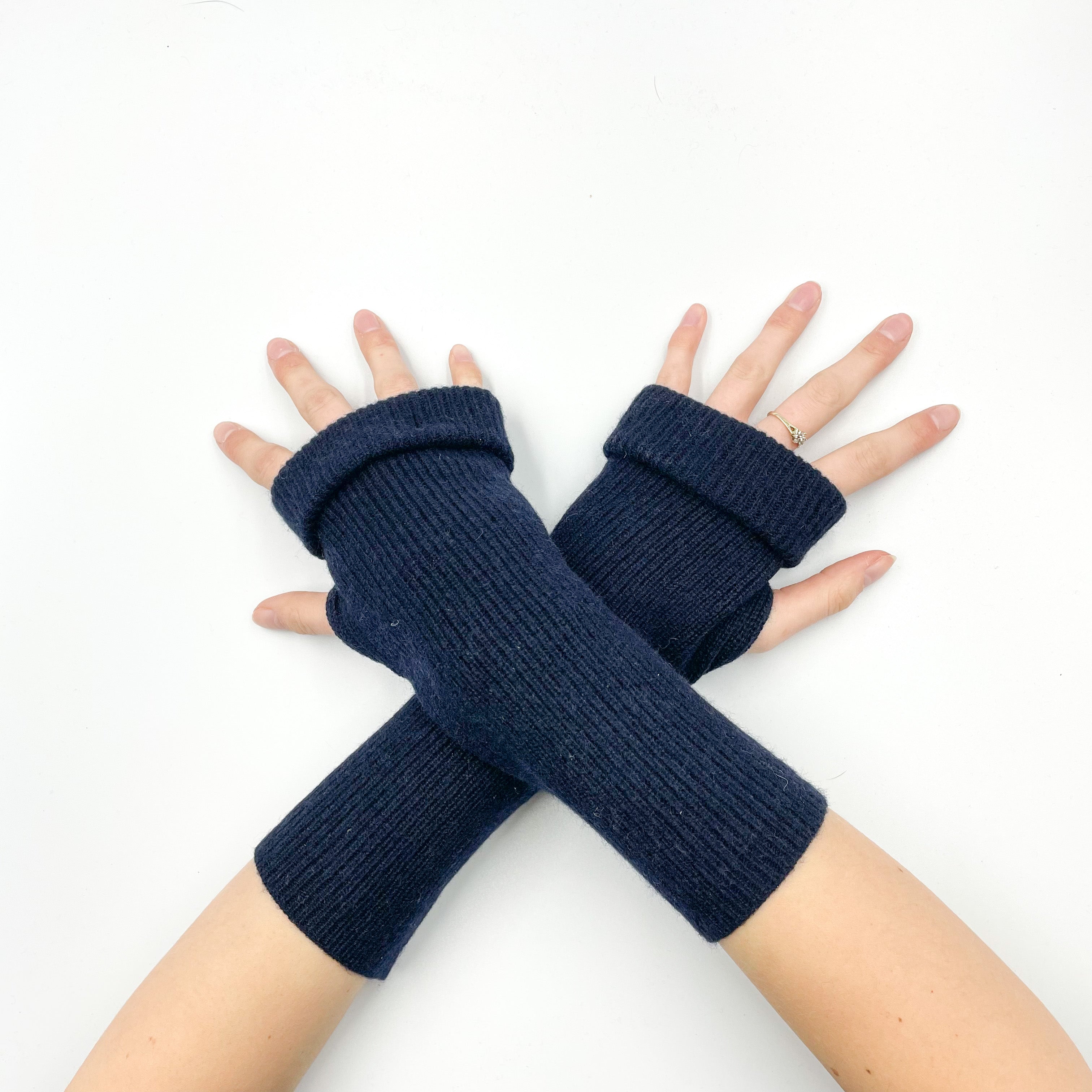 Navy Chunky Knit Fingerless Gloves